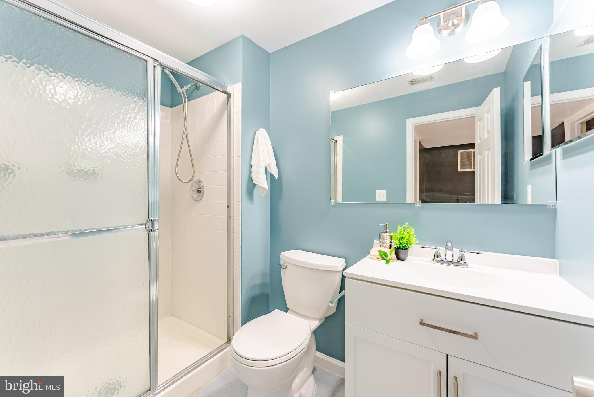 ASHBURN VILLAGE - Residential