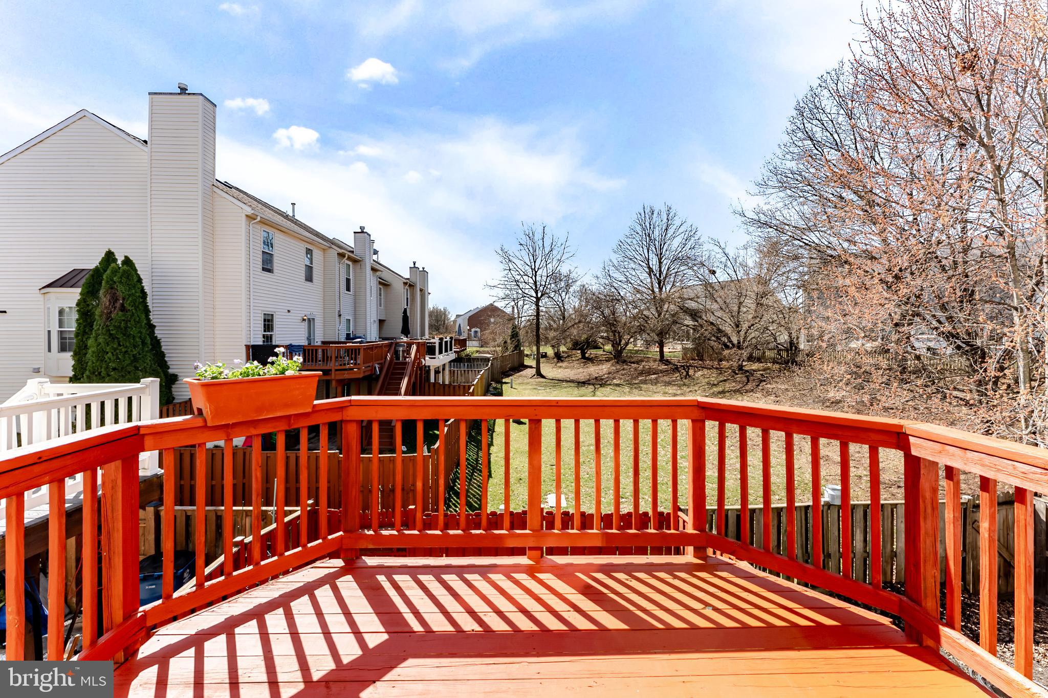 ASHBURN VILLAGE - Residential