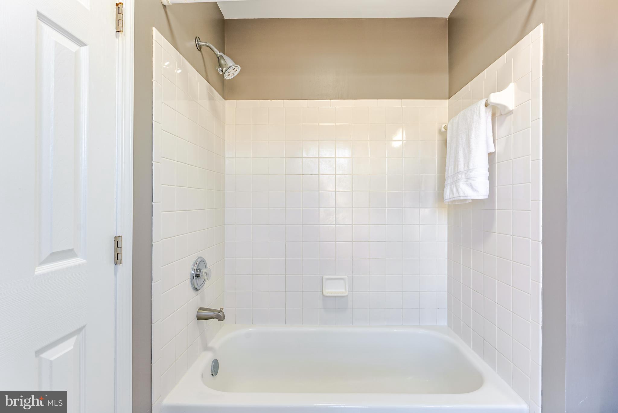 ASHBURN VILLAGE - Residential