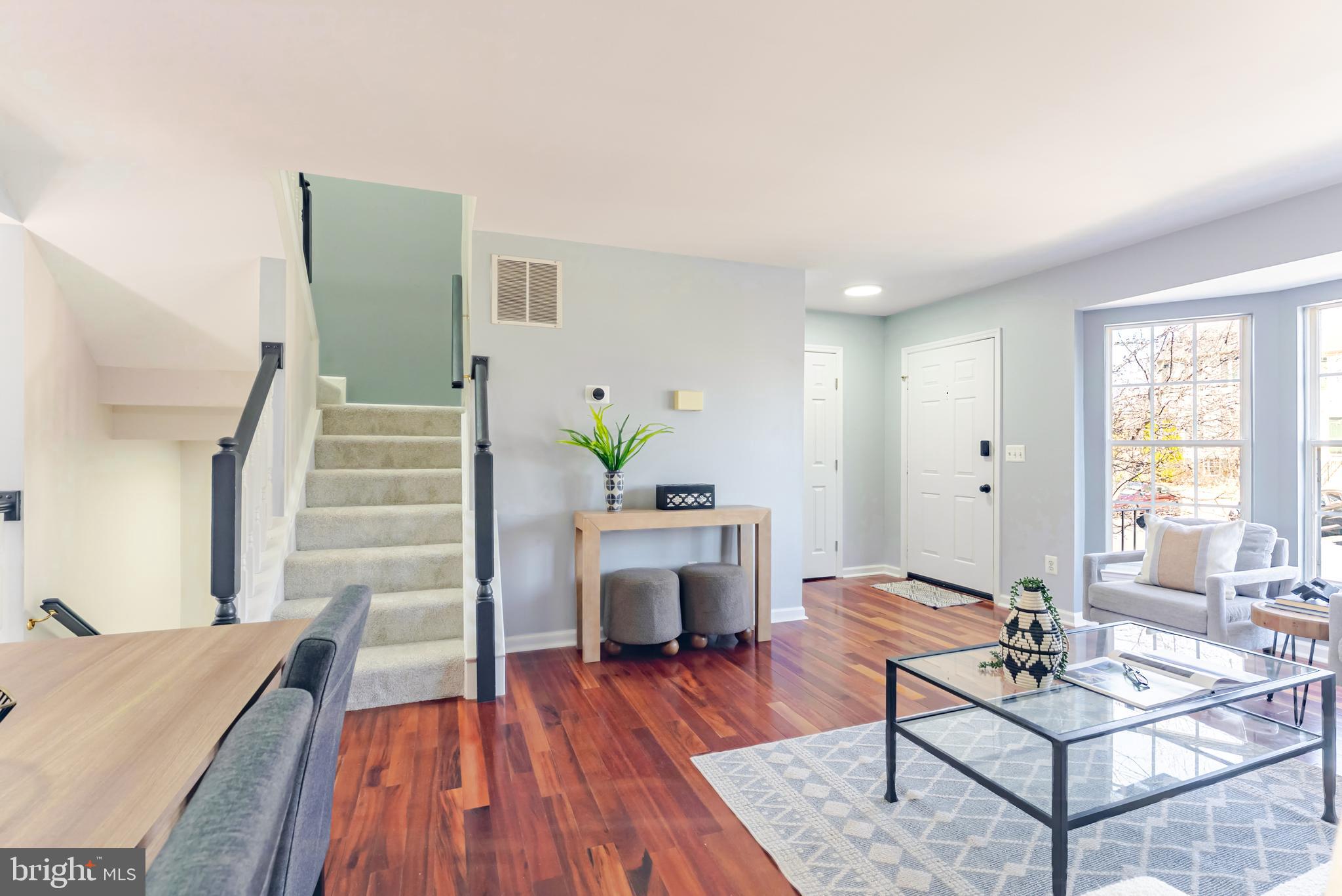 ASHBURN VILLAGE - Residential