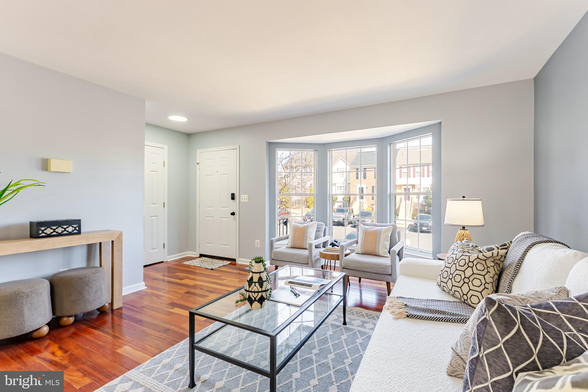 ASHBURN VILLAGE - Residential