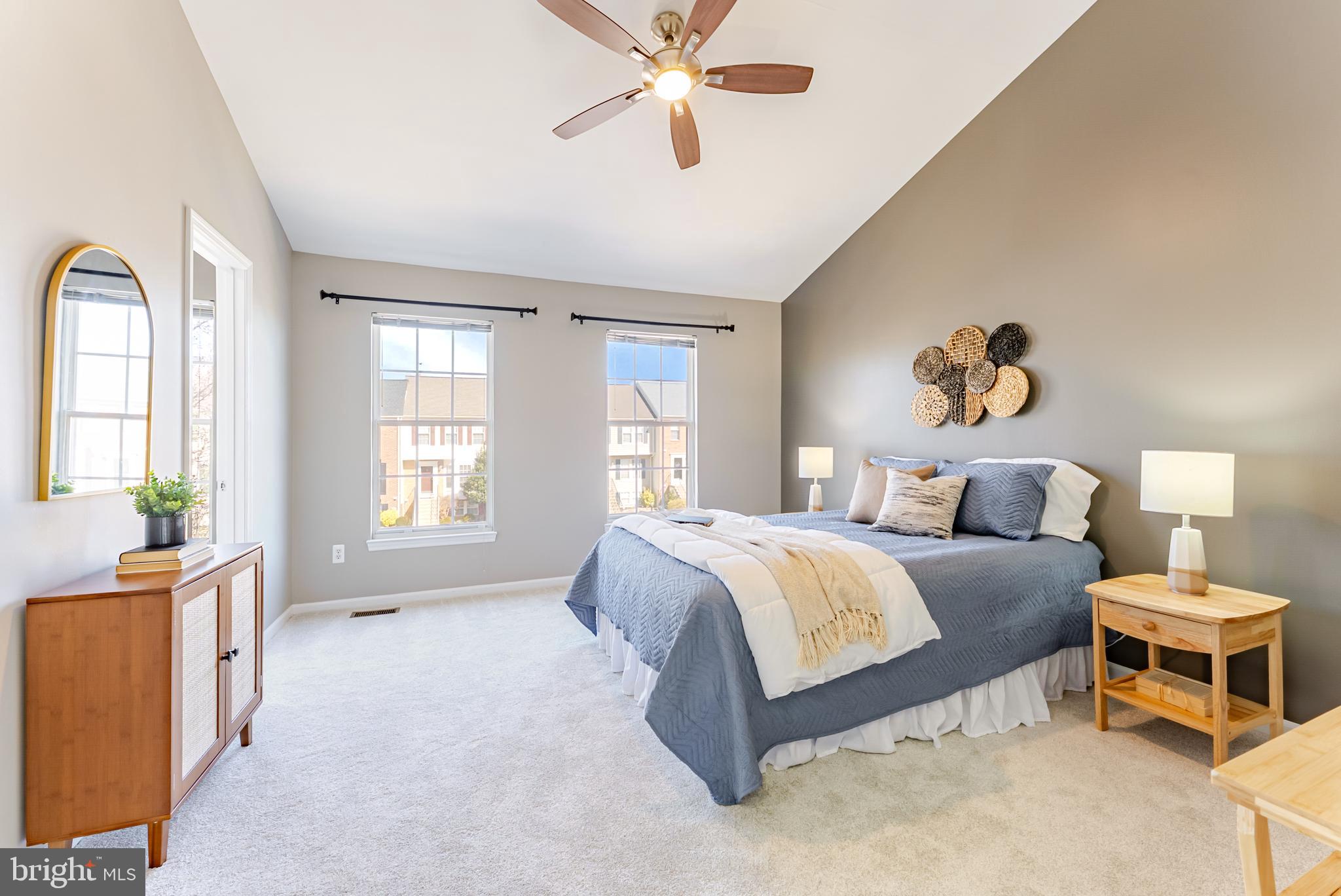 ASHBURN VILLAGE - Residential