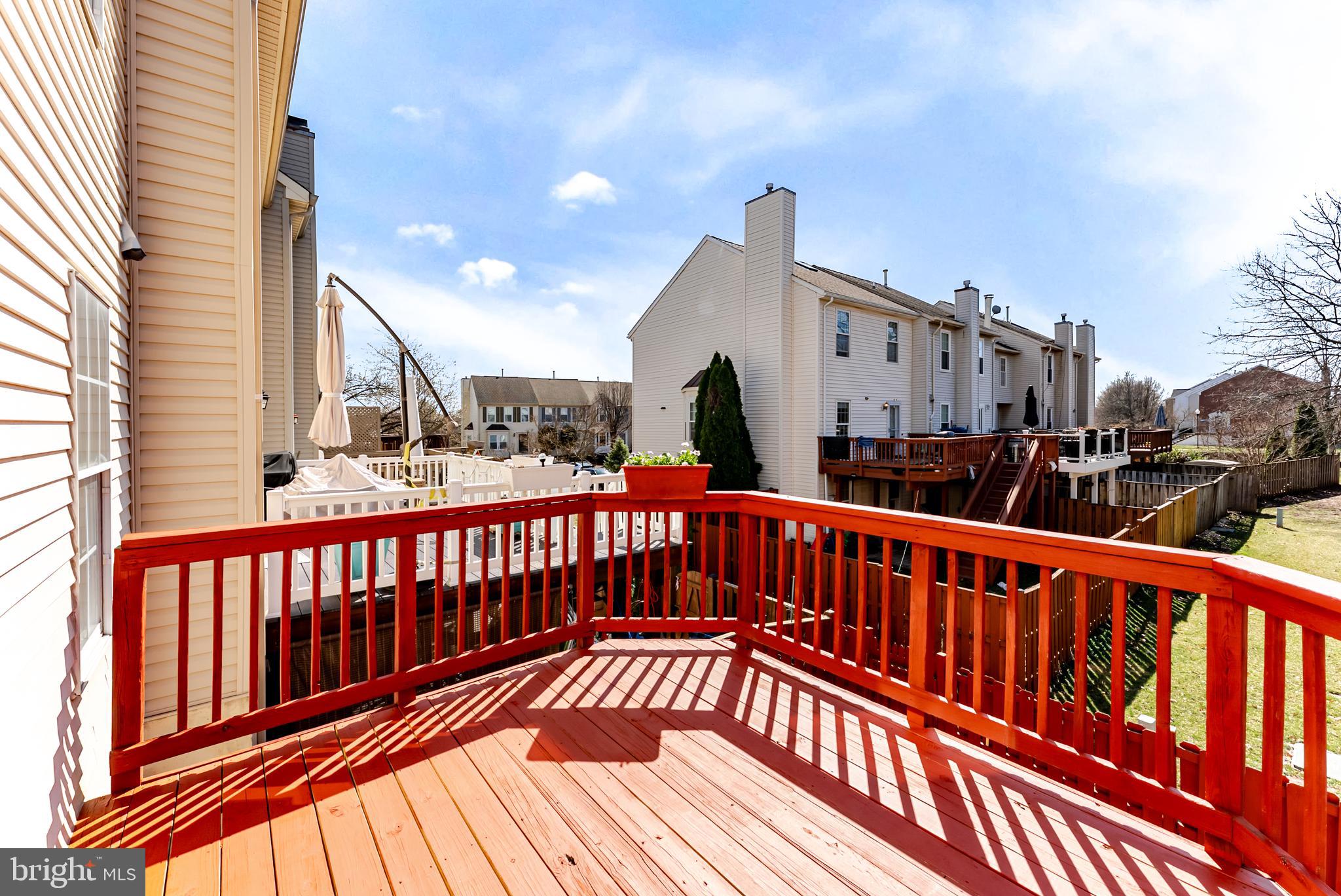 ASHBURN VILLAGE - Residential