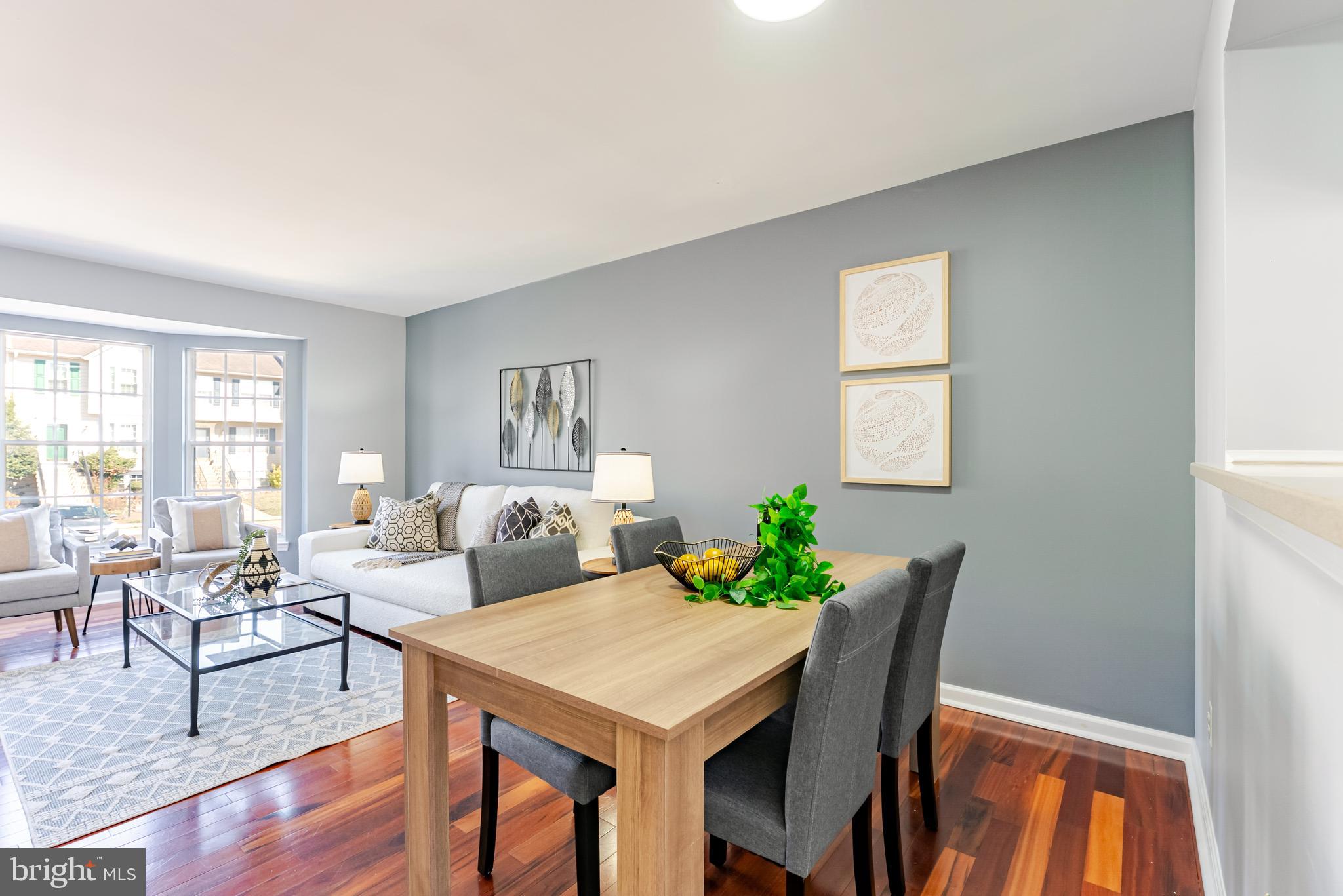 ASHBURN VILLAGE - Residential