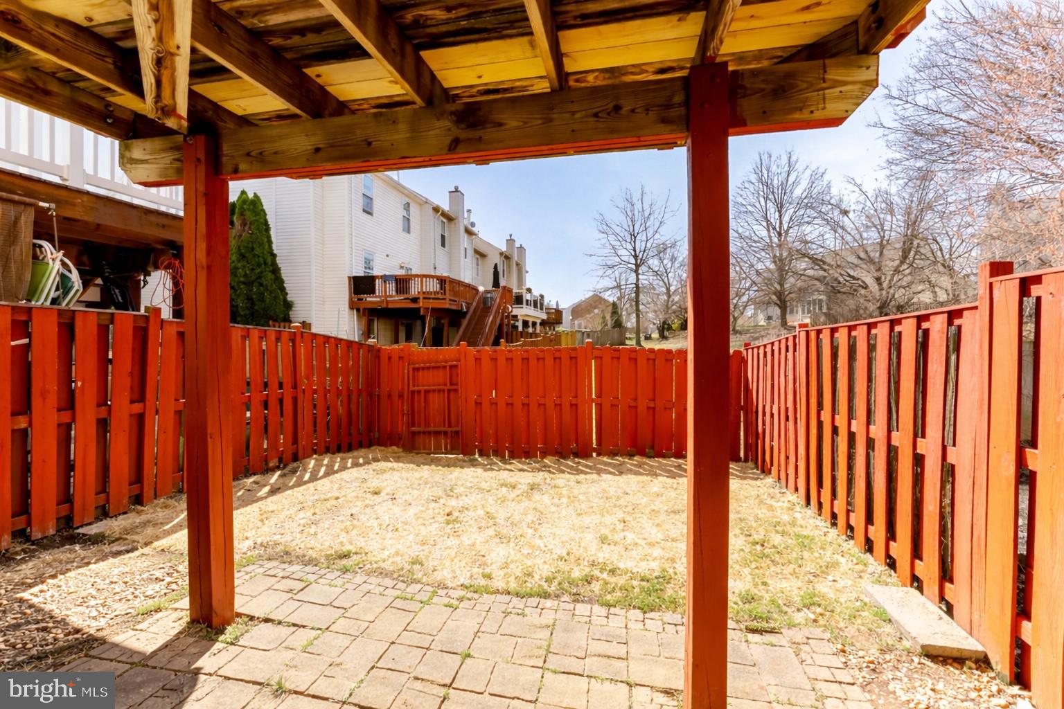 ASHBURN VILLAGE - Residential