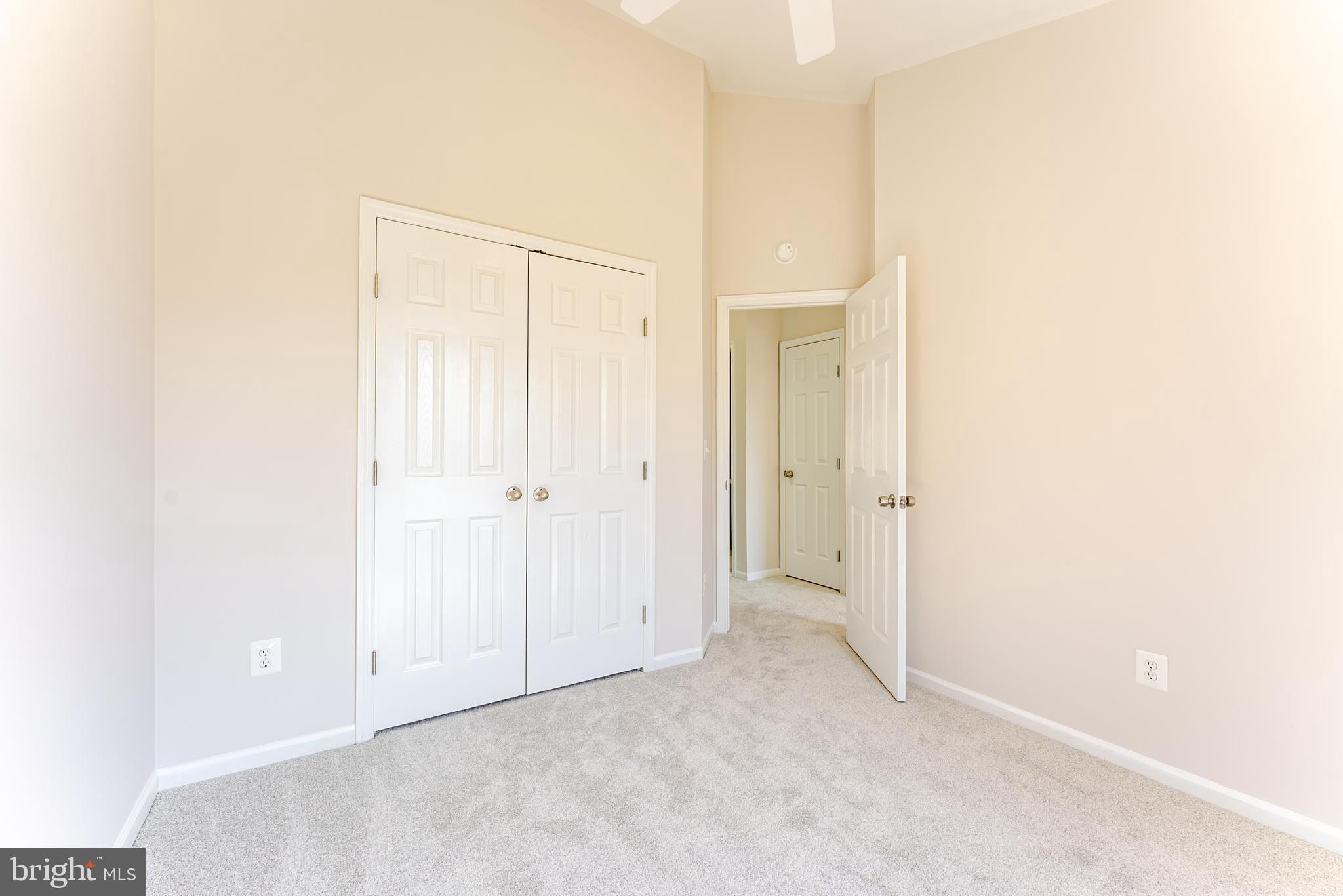 ASHBURN VILLAGE - Residential