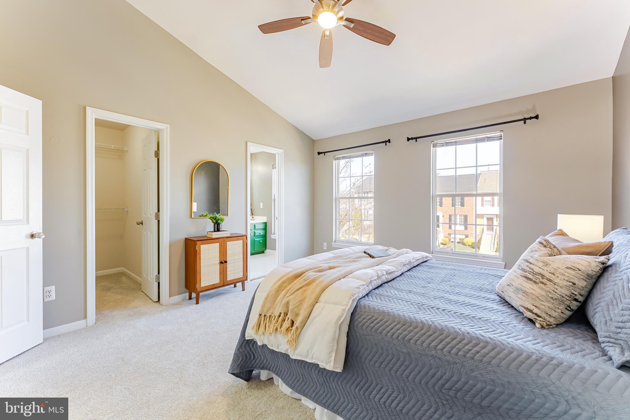 ASHBURN VILLAGE - Residential