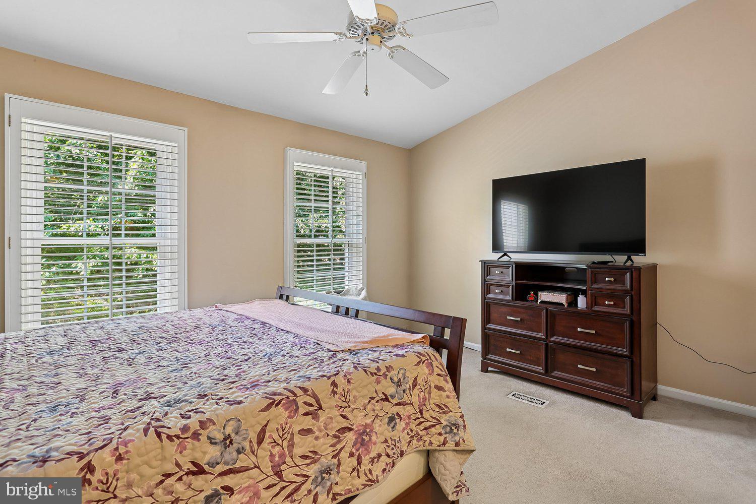SILVER SPRING CNTRY CLUB - Residential