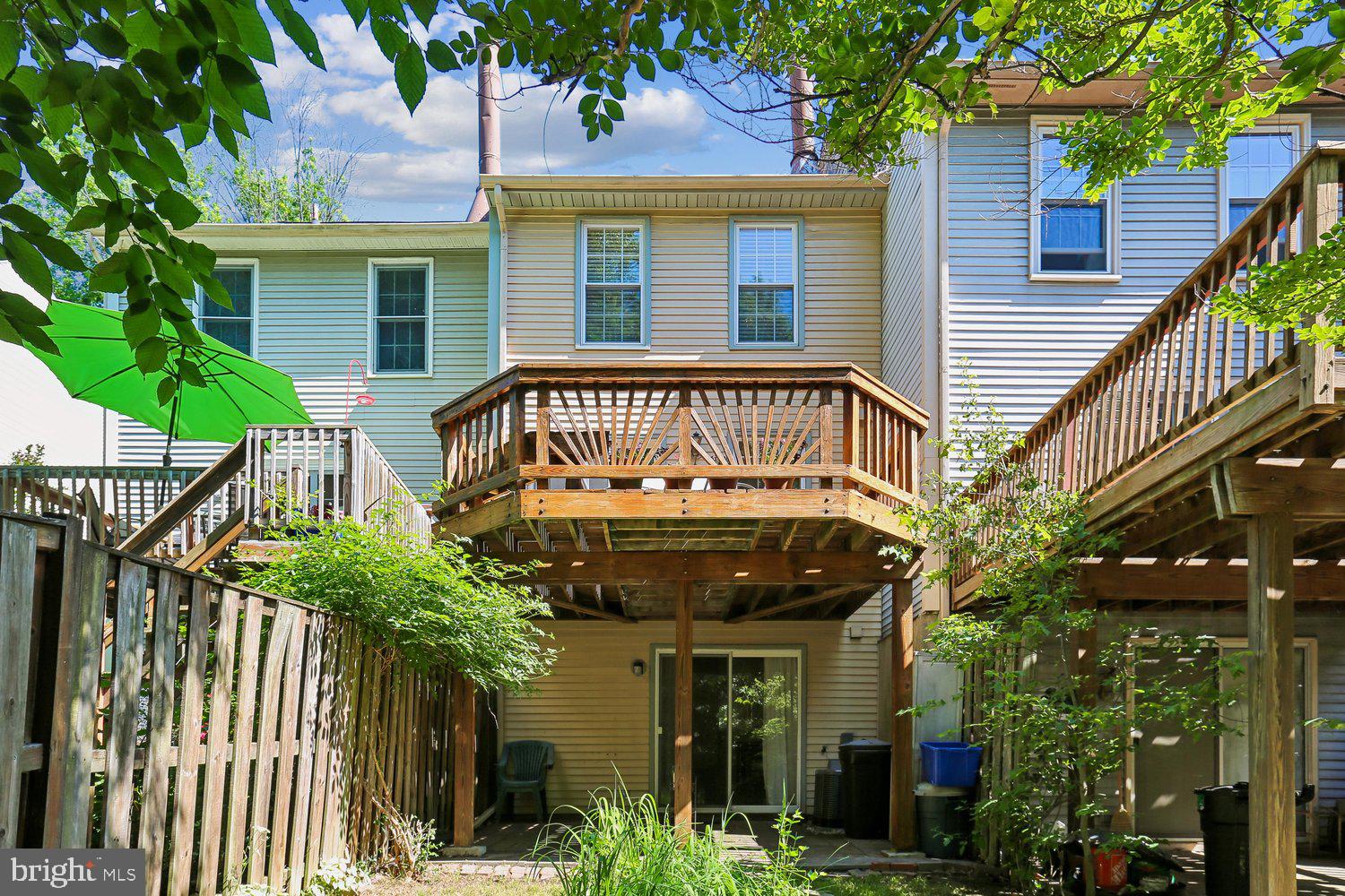 3924 ANGELTON COURT