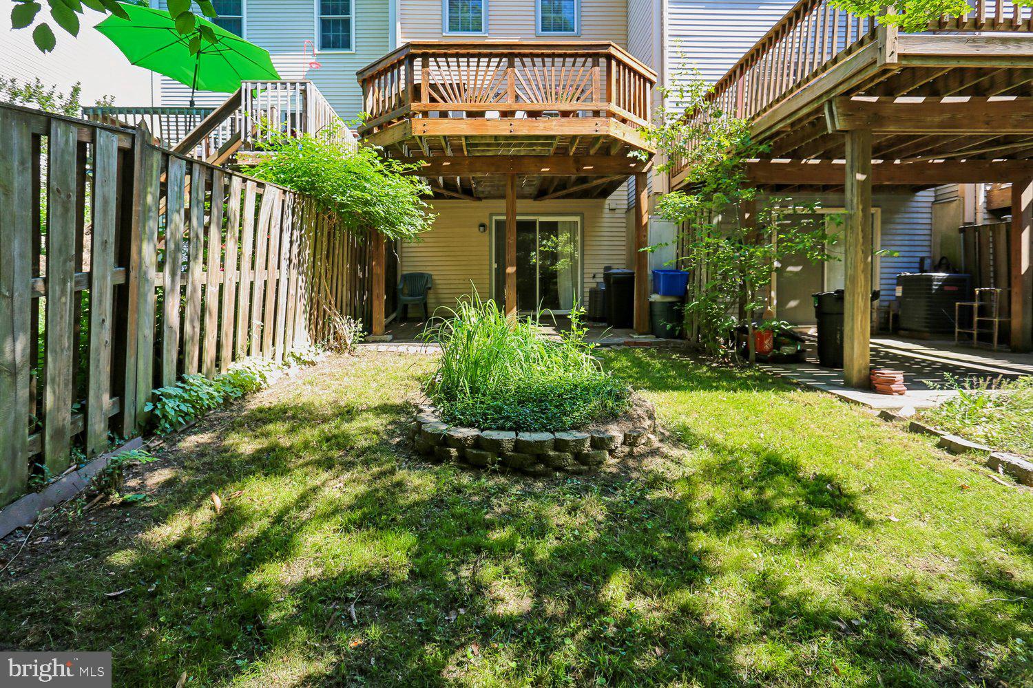 3924 ANGELTON COURT
