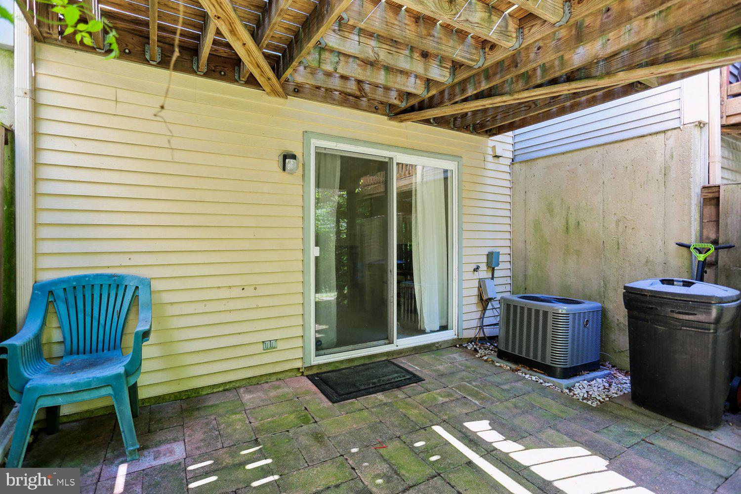 SILVER SPRING CNTRY CLUB - Residential