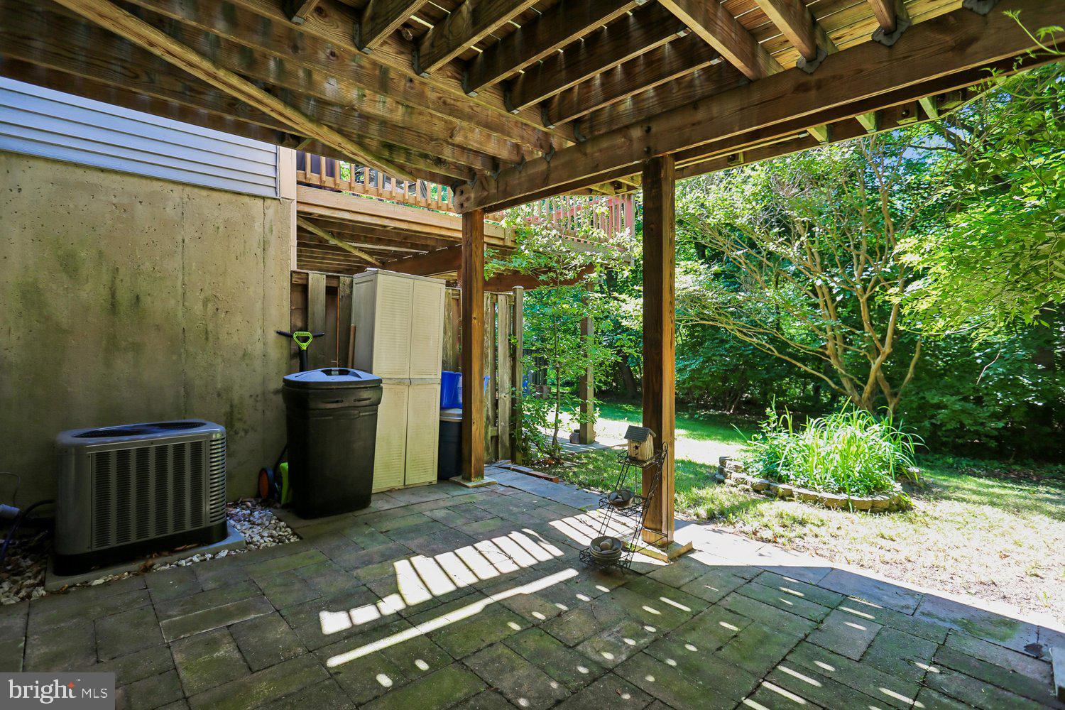 SILVER SPRING CNTRY CLUB - Residential