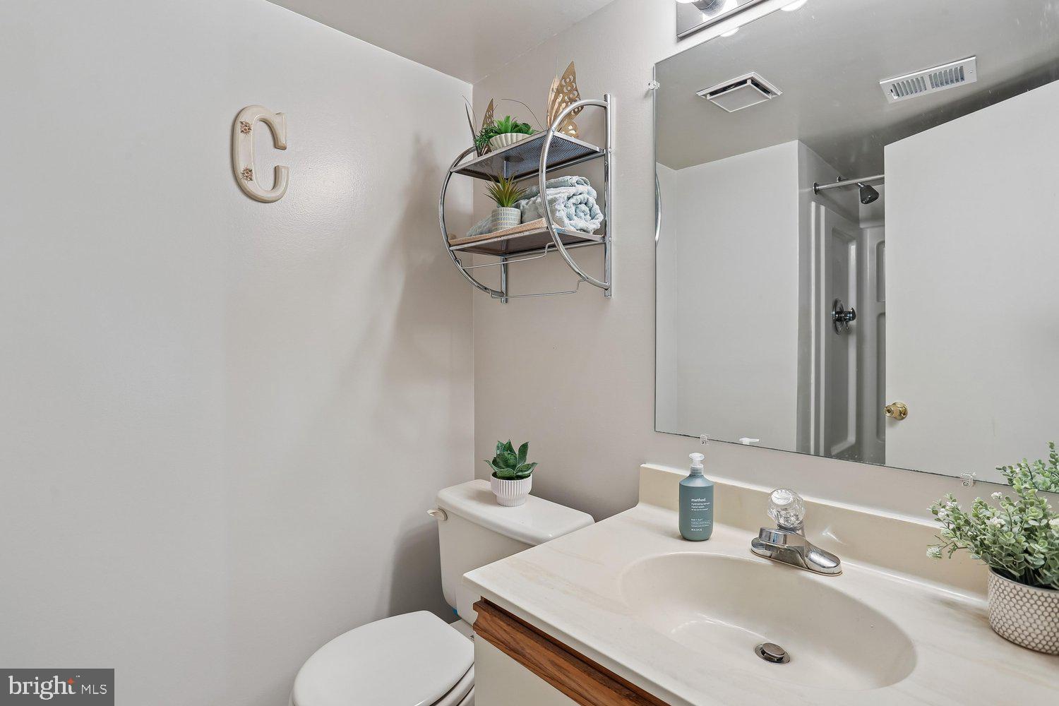 SILVER SPRING CNTRY CLUB - Residential