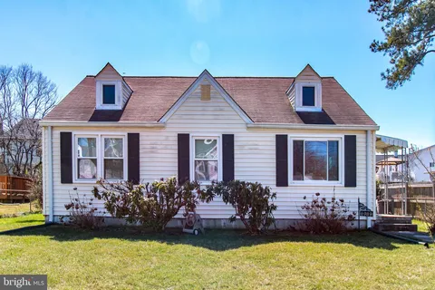 6939 Weston Road, Falls Church, VA MLS: VAFX2228942