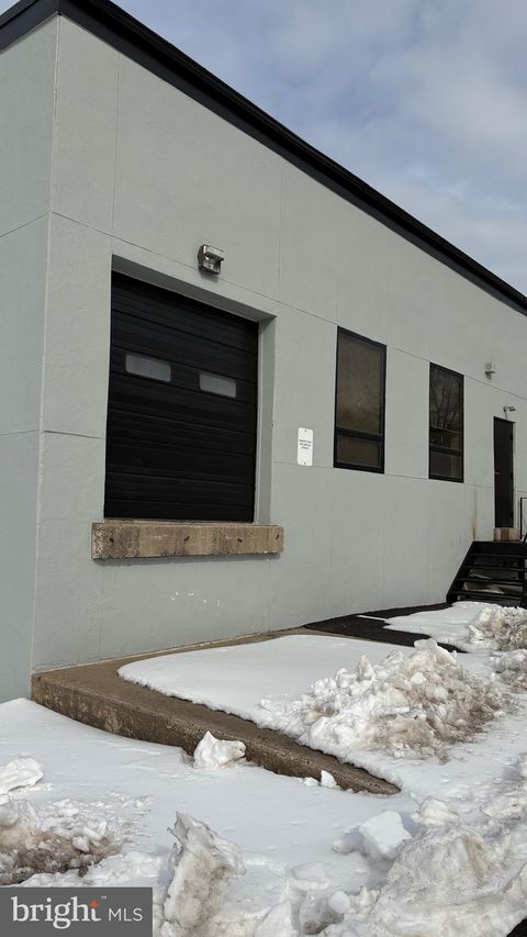 Photo of 400 Lincoln Avenue #6, HATBORO, PA 19040 (MLS # PAMC2167392)