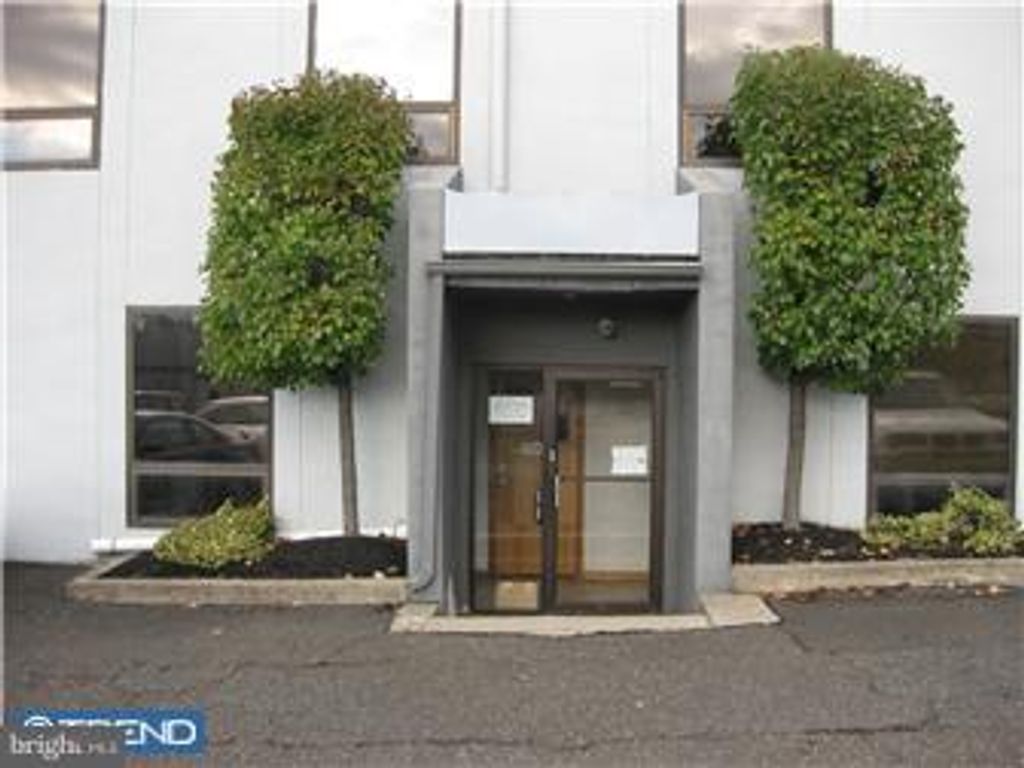 Photo of 400 Lincoln Avenue #6, HATBORO, PA 19040 (MLS # PAMC2167392)