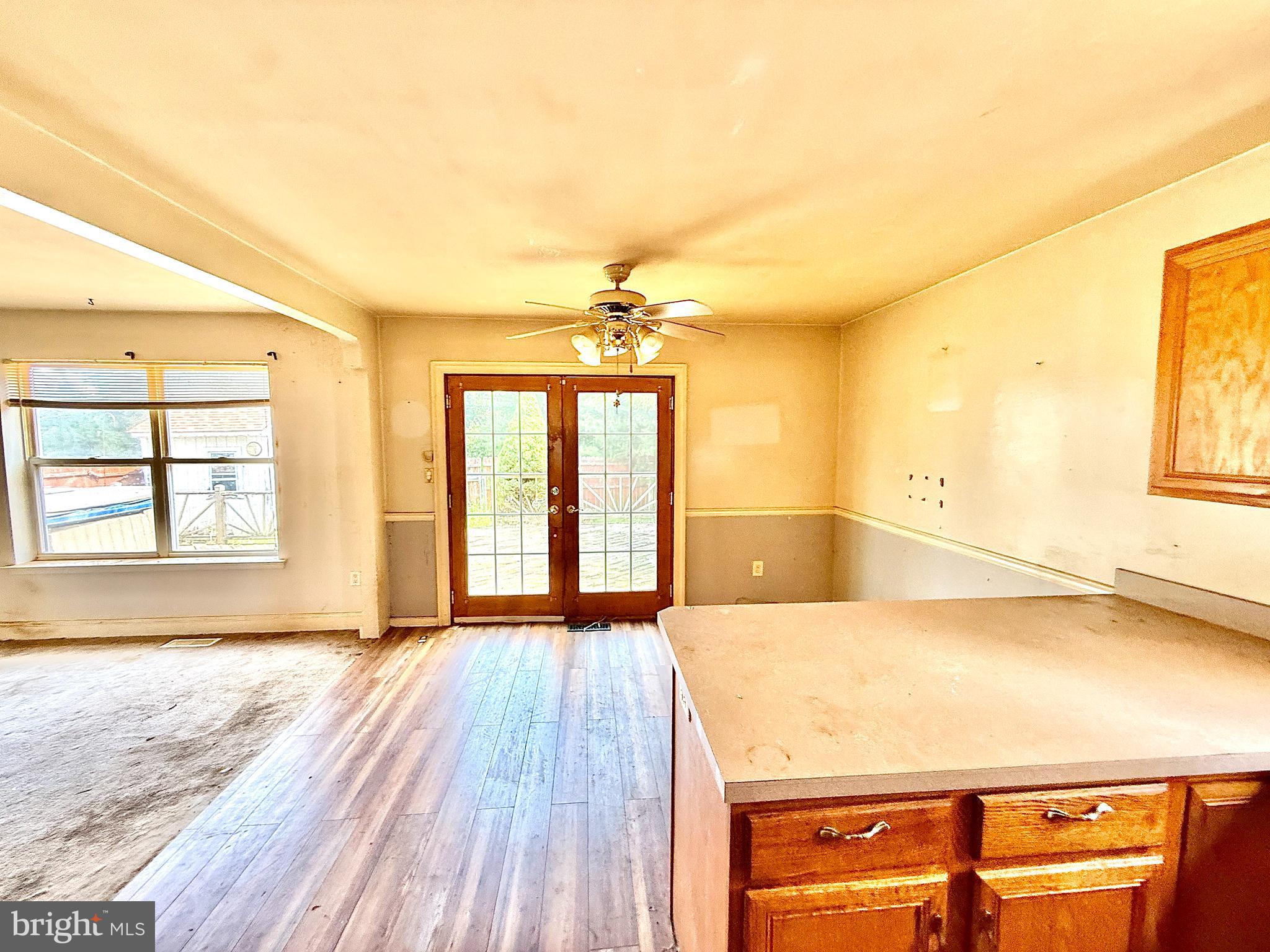 RICHLAND CT - Residential