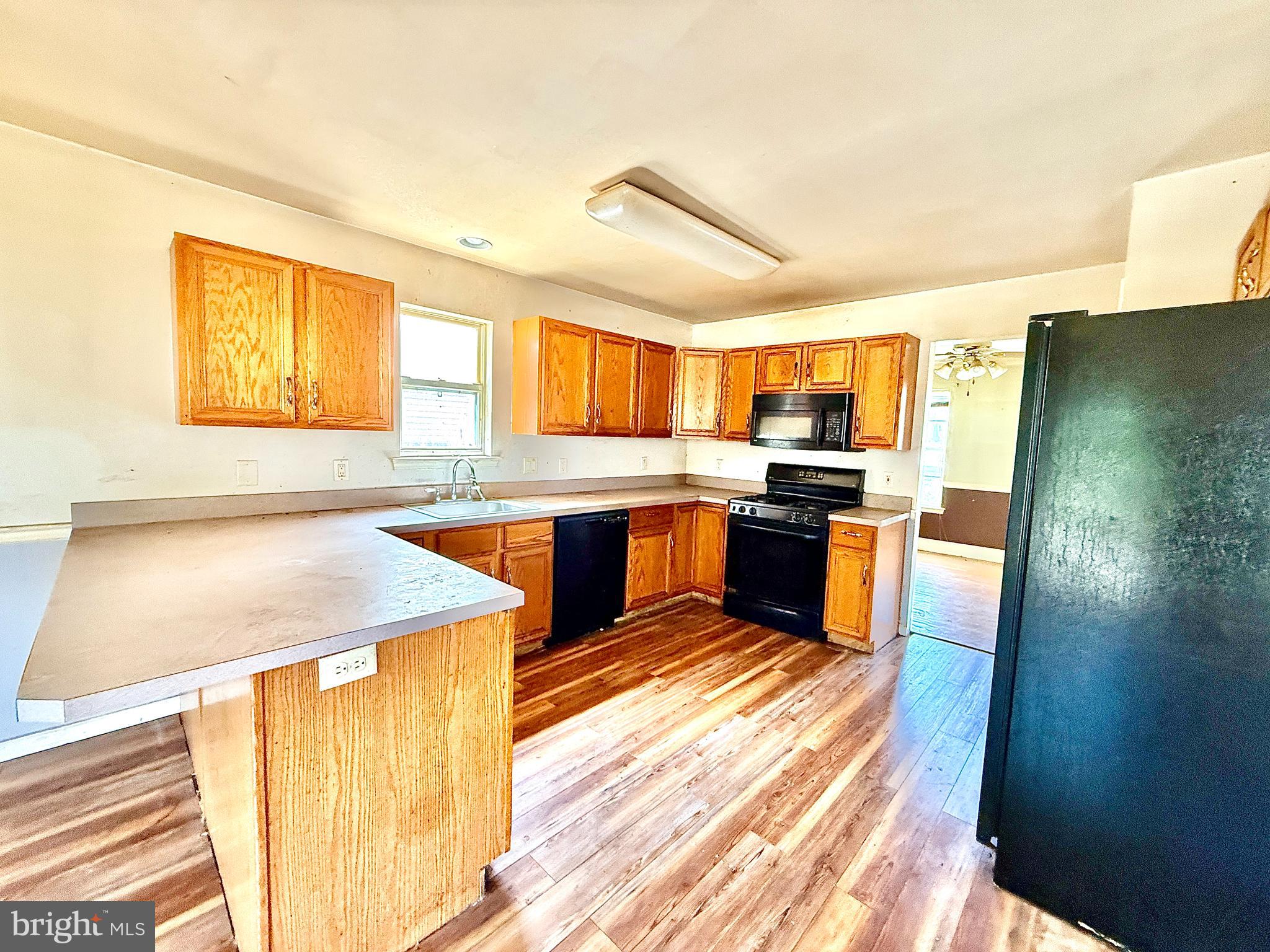 RICHLAND CT - Residential