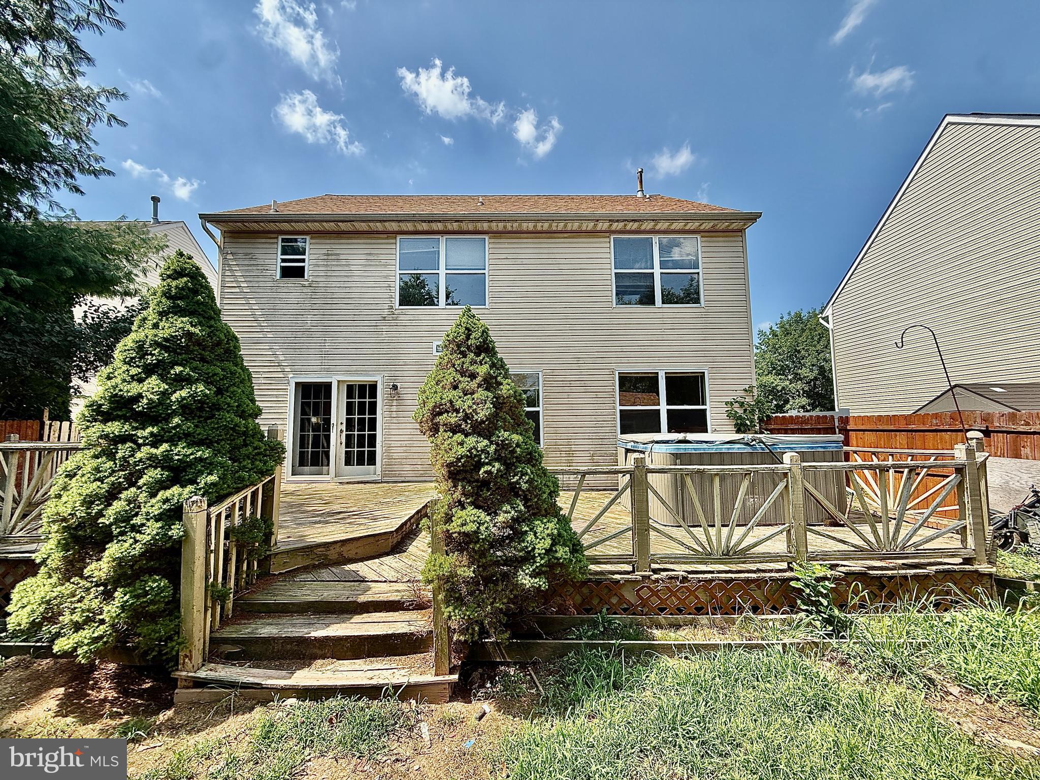 1068 FREEDOM COURT