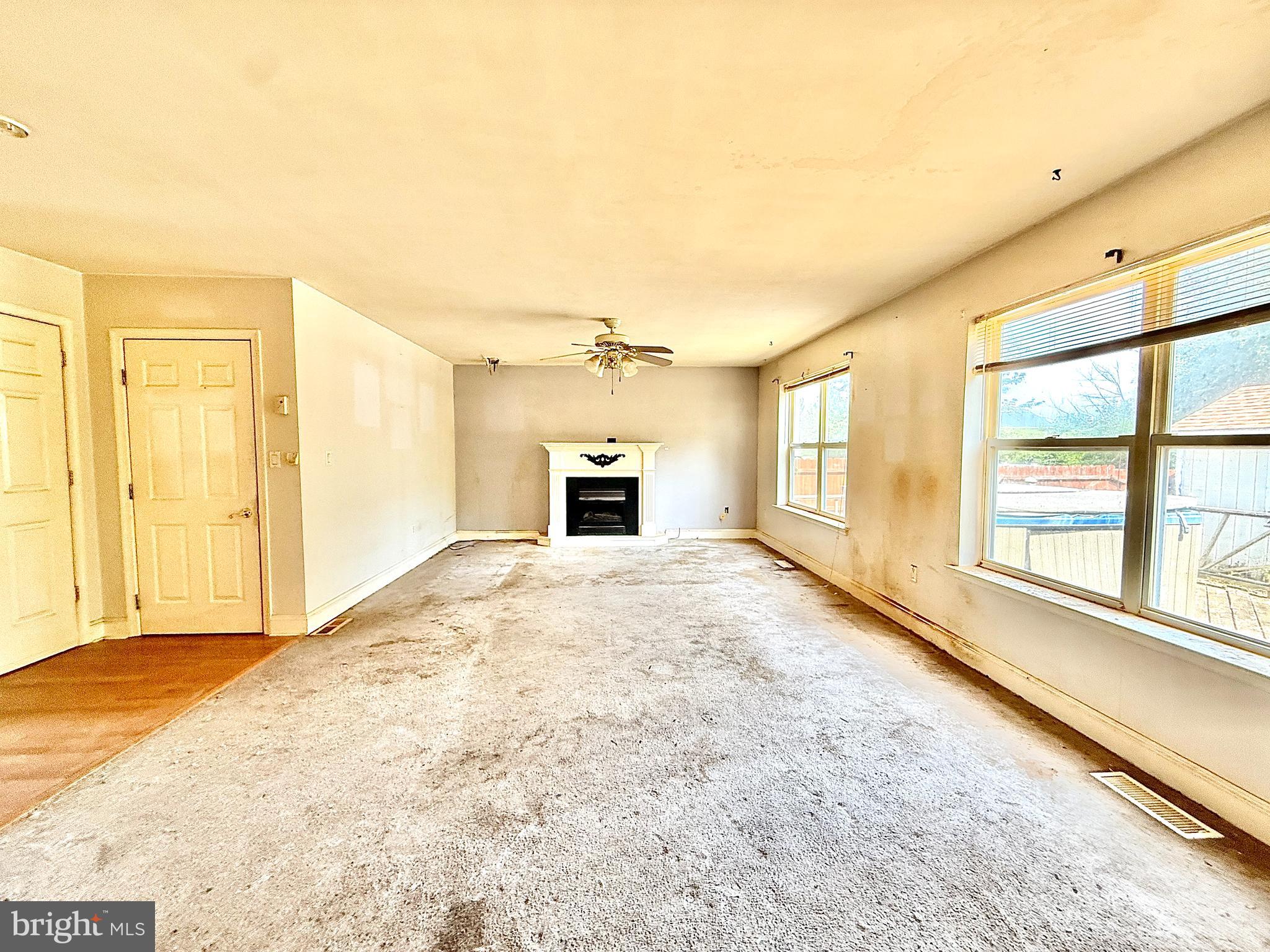 RICHLAND CT - Residential