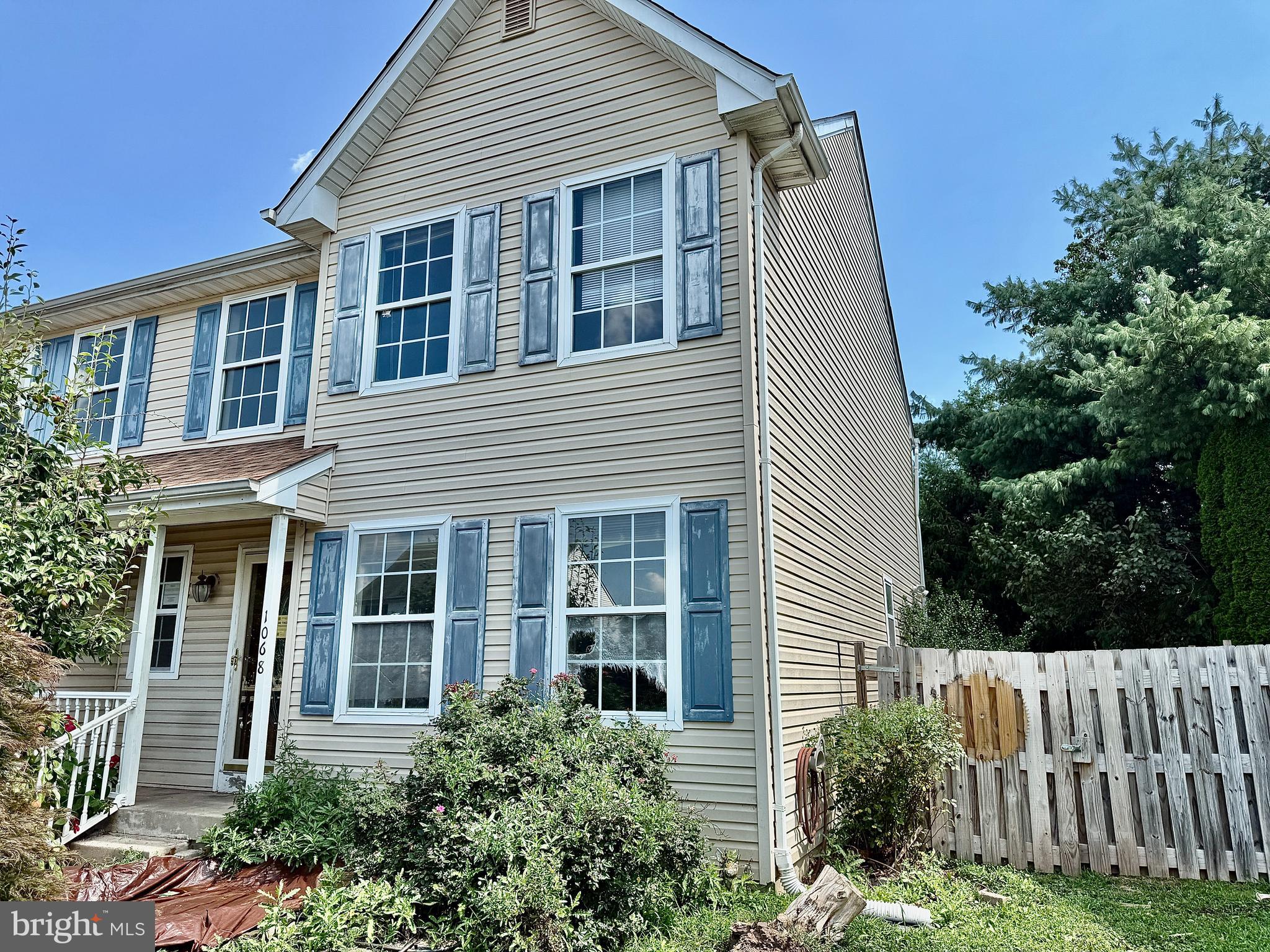 1068 FREEDOM COURT