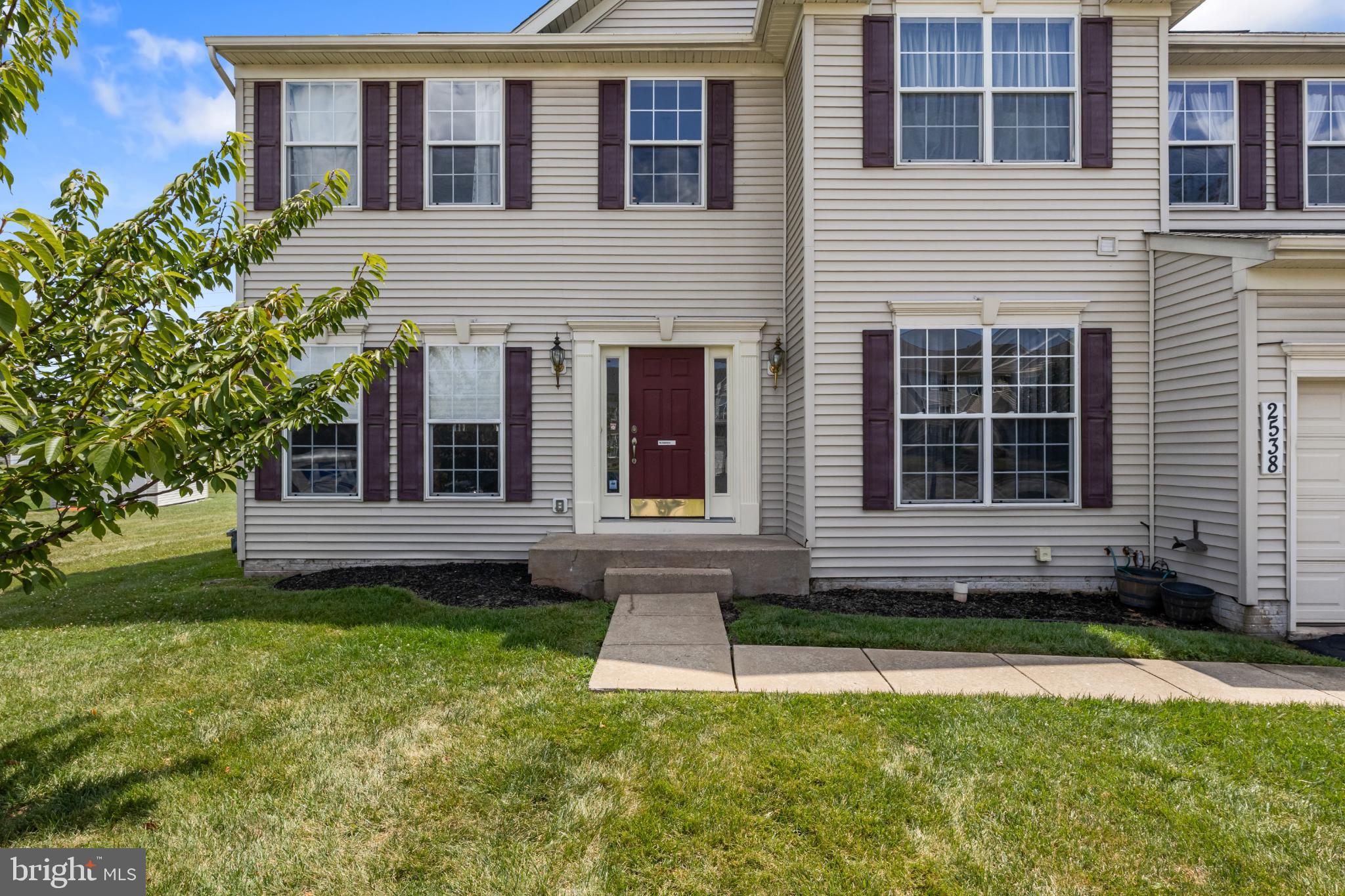 2538 BROWNSTONE COURT