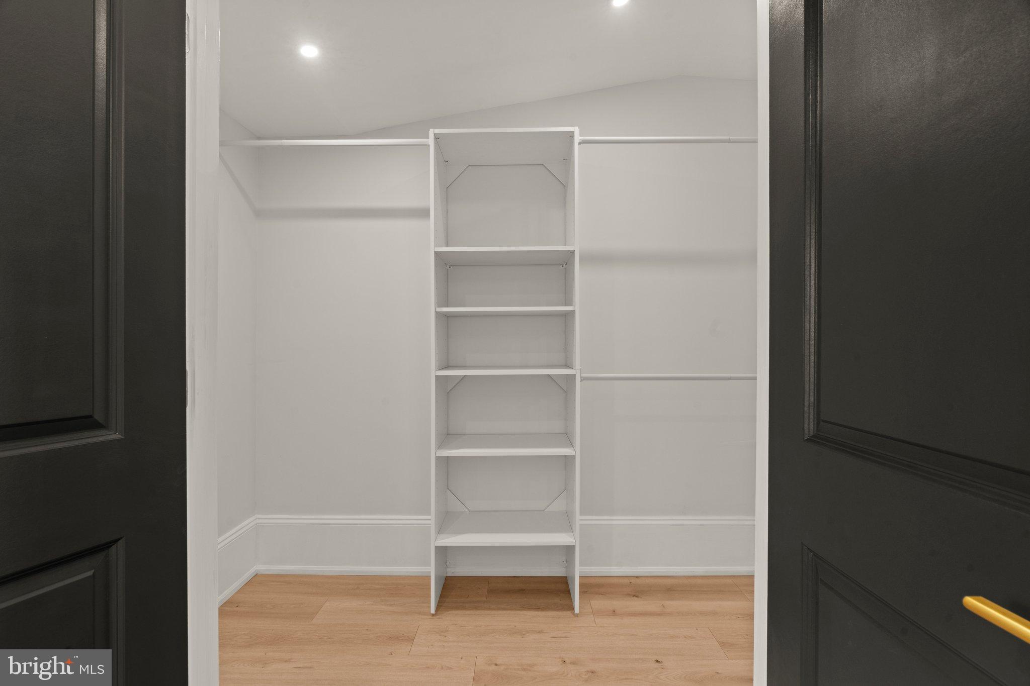 FRANKFORD - Residential