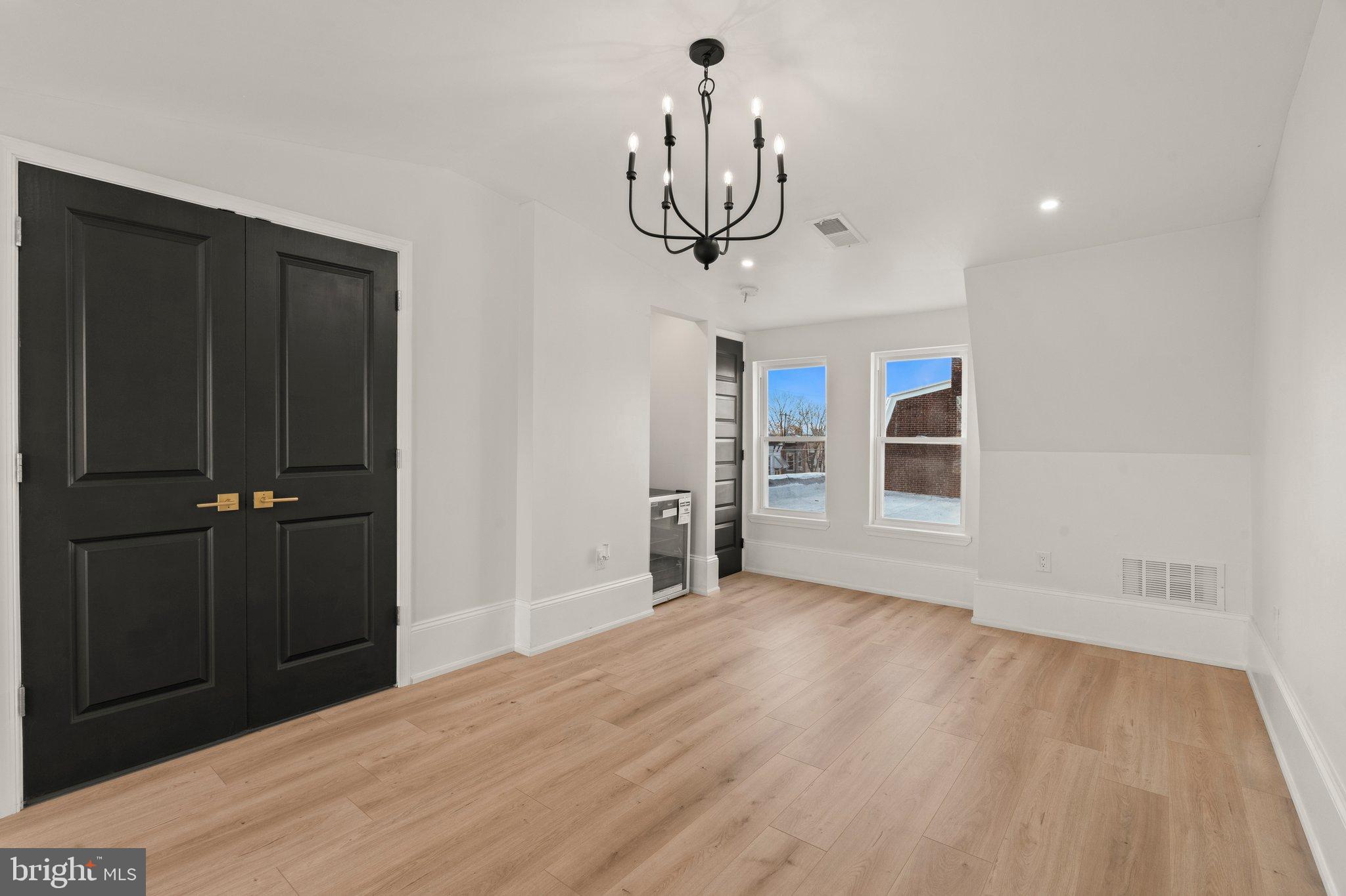 FRANKFORD - Residential