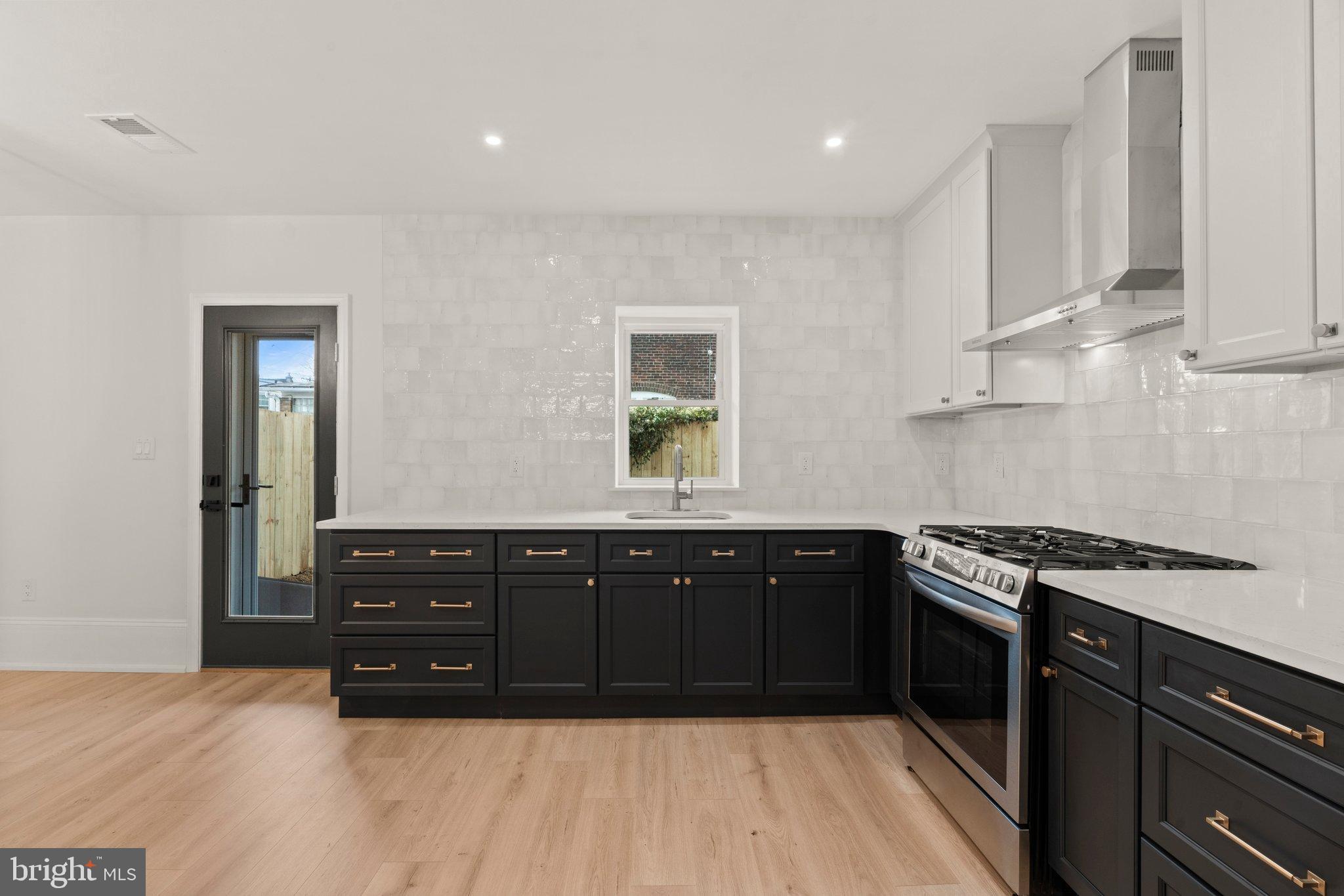 FRANKFORD - Residential