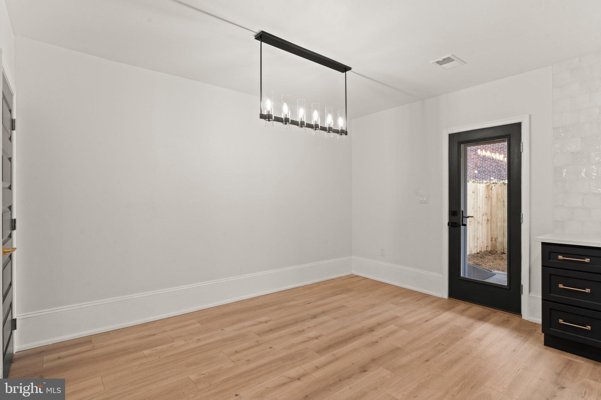 FRANKFORD - Residential