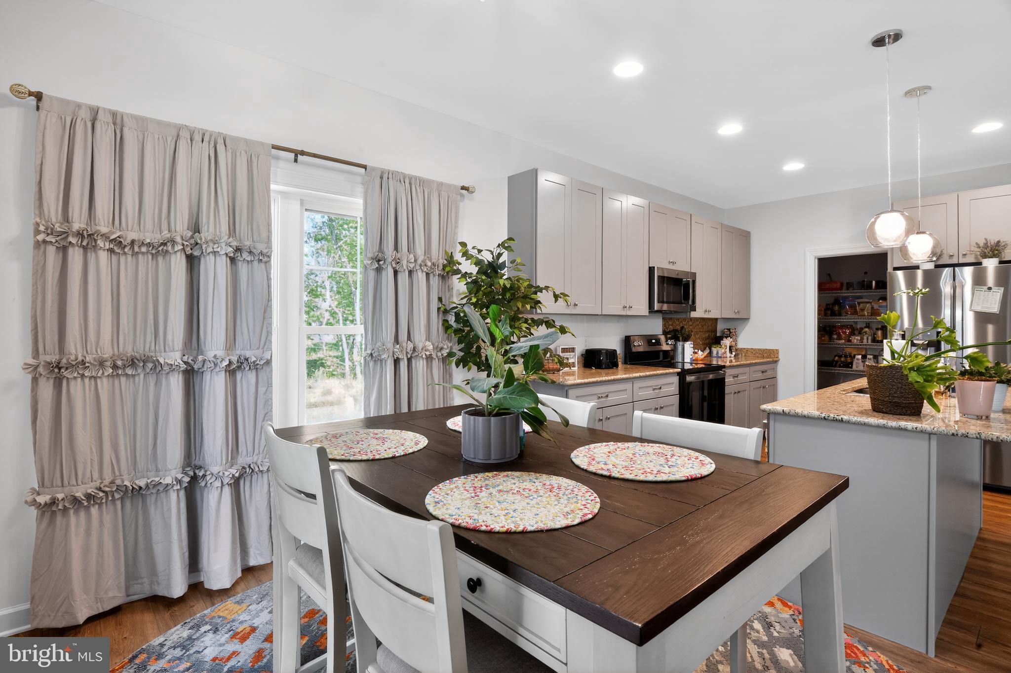 CANAAN WOODS - Residential