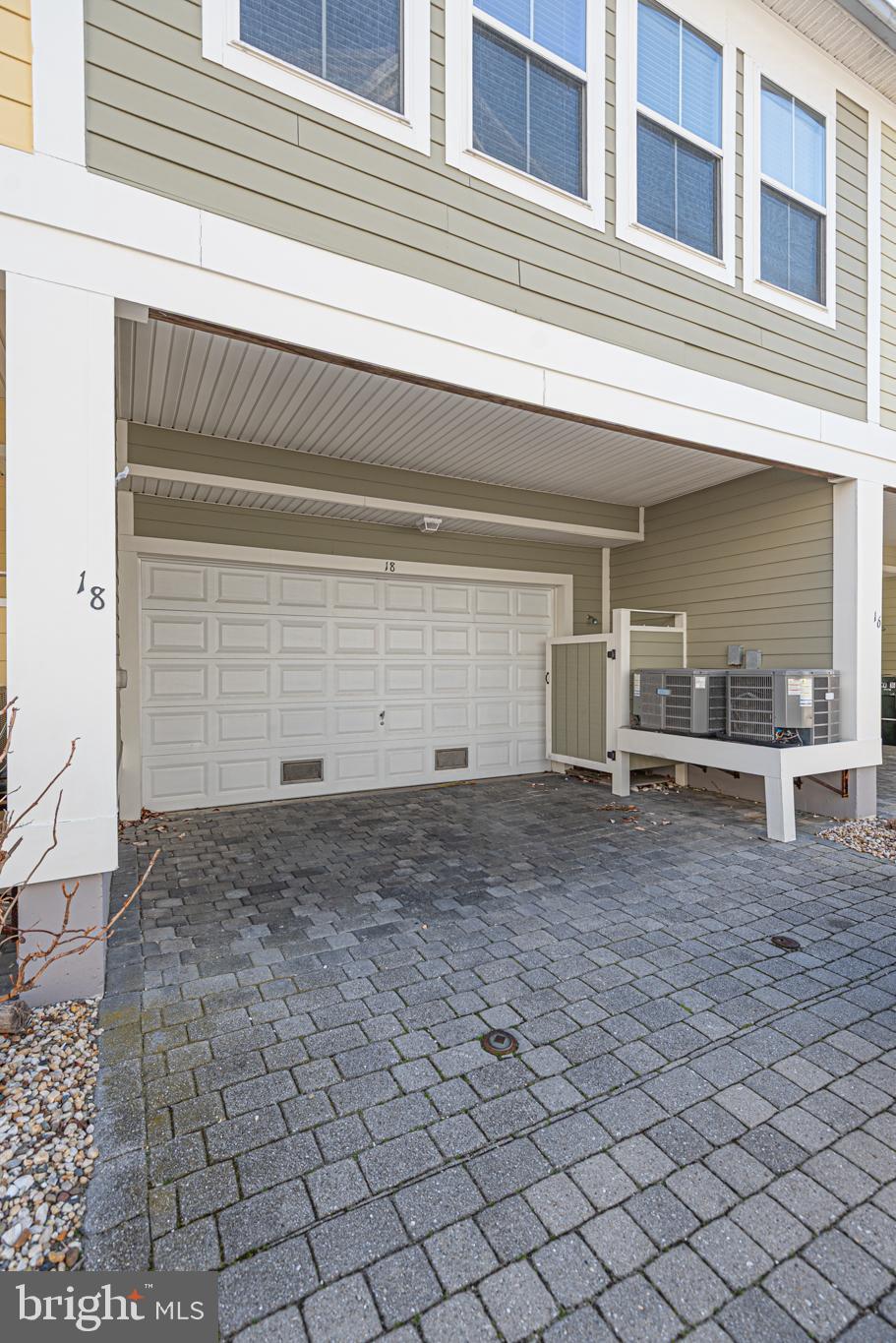 SUNSET ISLAND - Residential