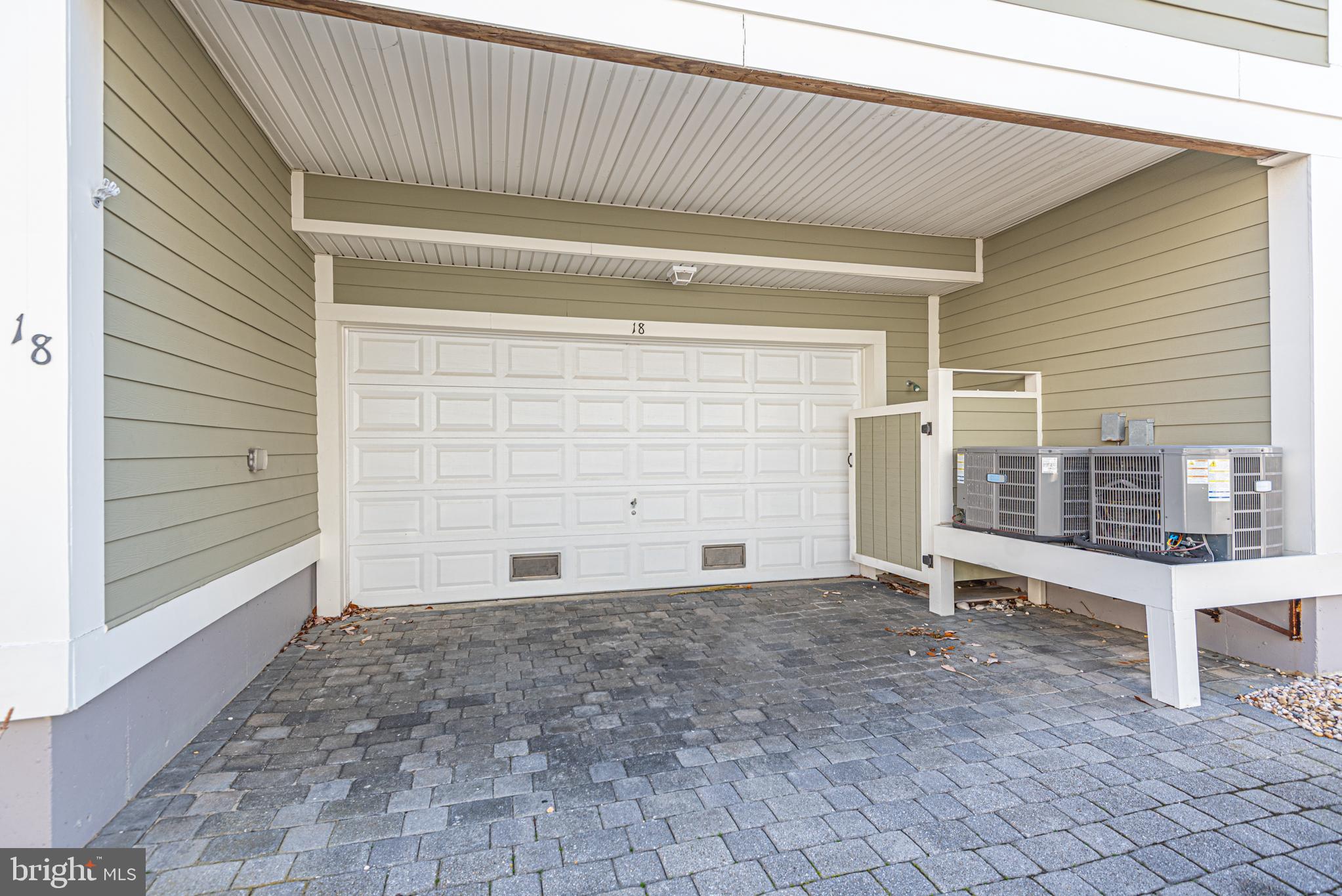 SUNSET ISLAND - Residential