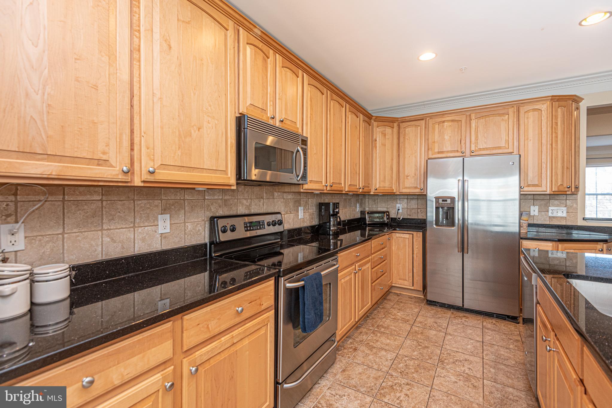 SUNSET ISLAND - Residential