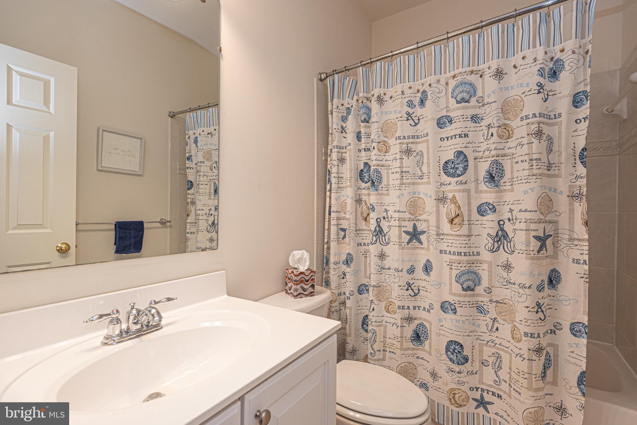 SUNSET ISLAND - Residential