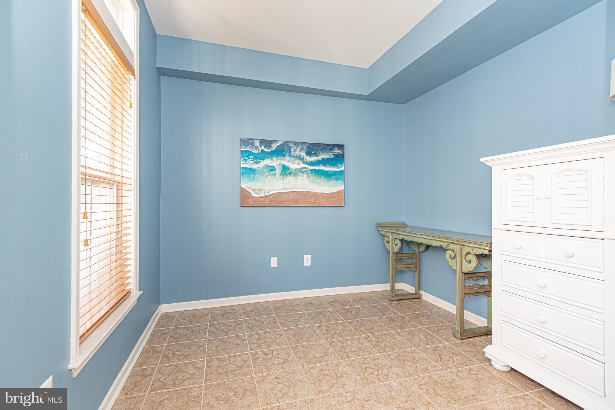 SUNSET ISLAND - Residential