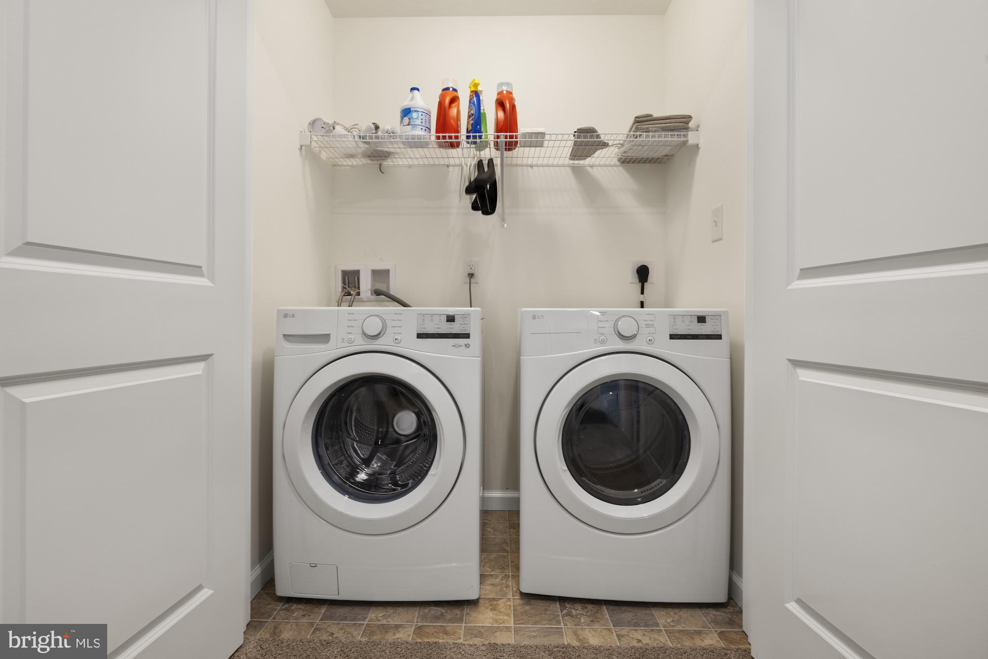 CUMBERLAND VILLAGE - Residential