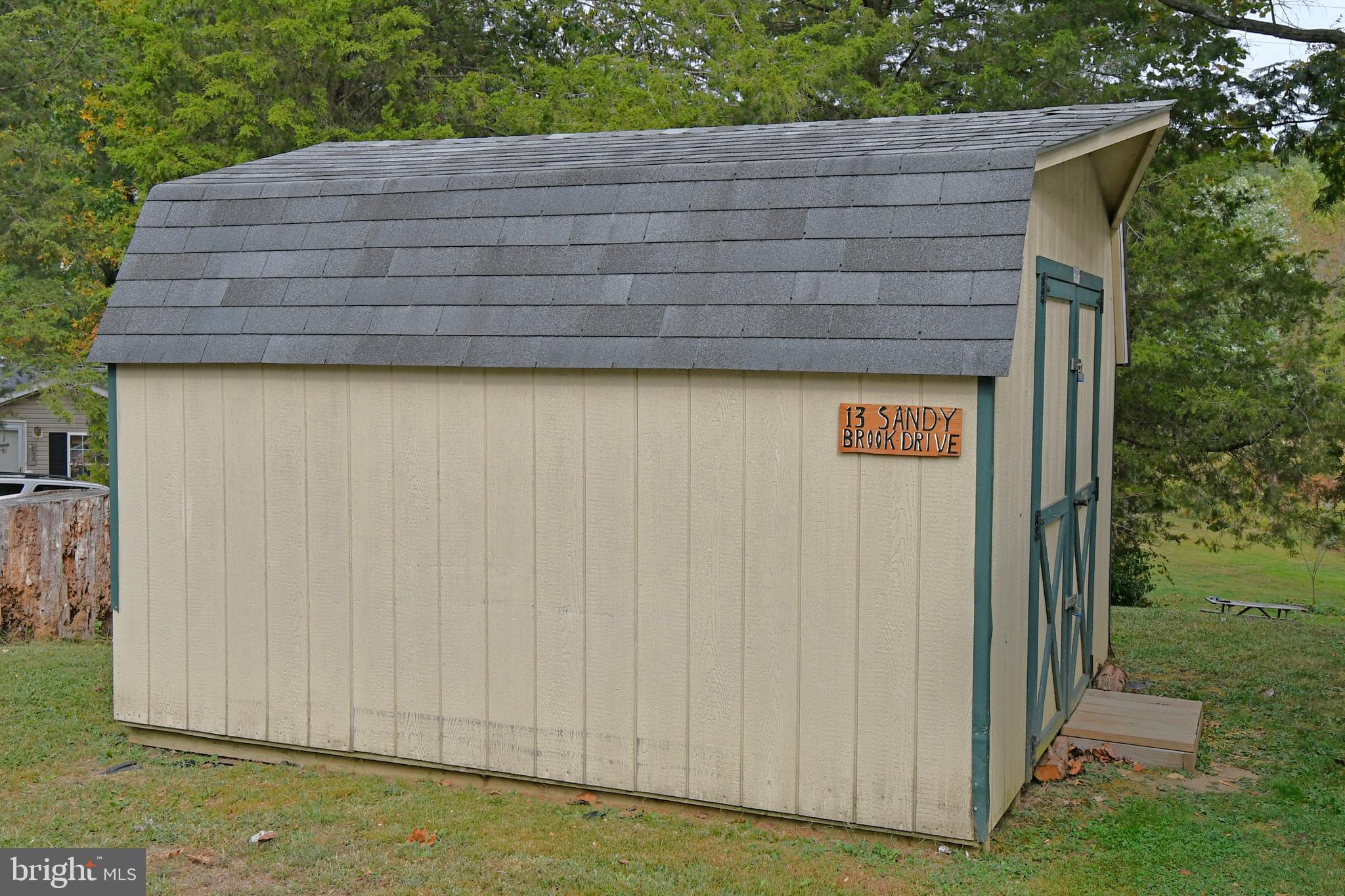 RUNNING BROOK - Residential