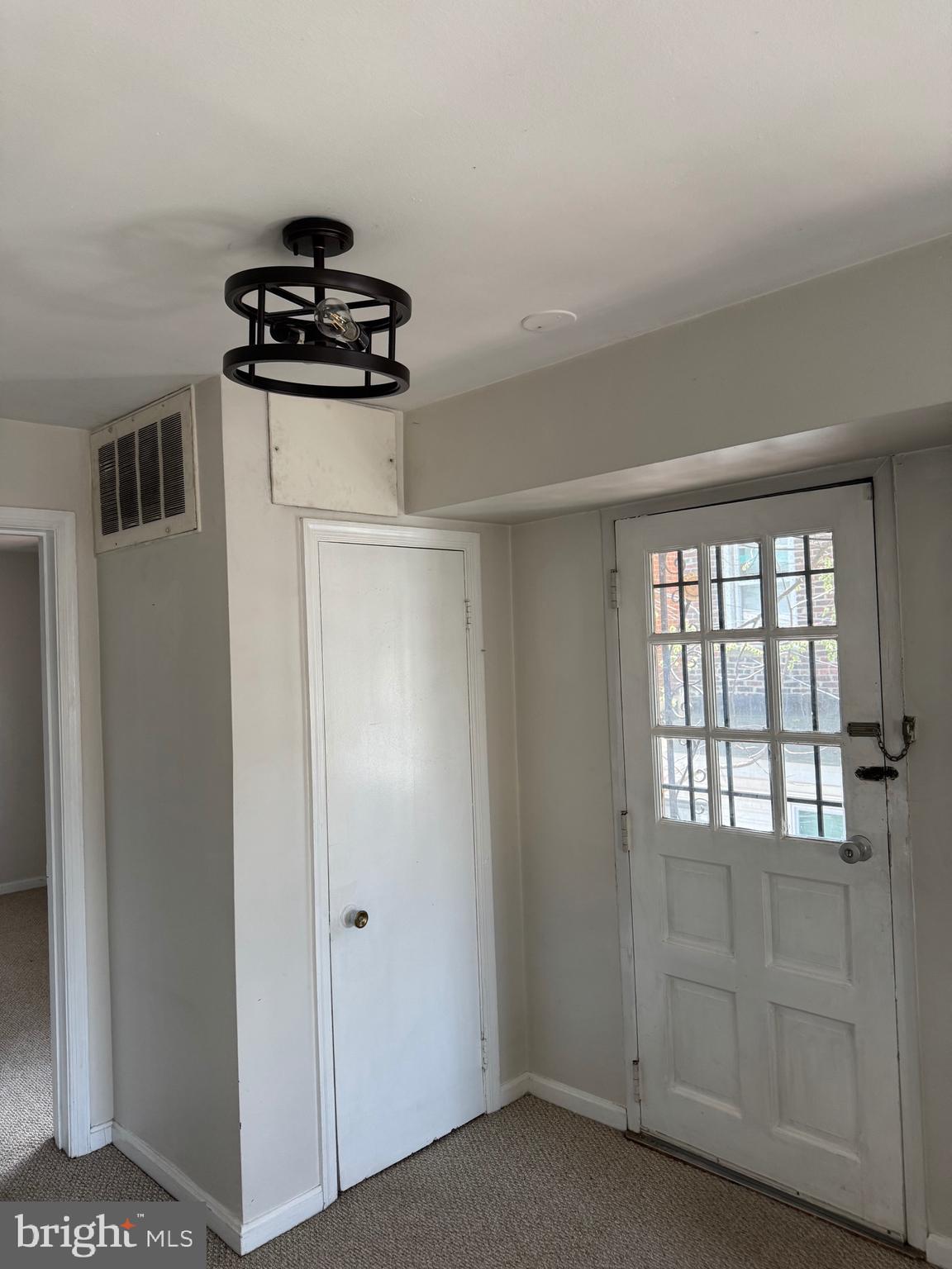 CAPITOL HILL - Residential Lease