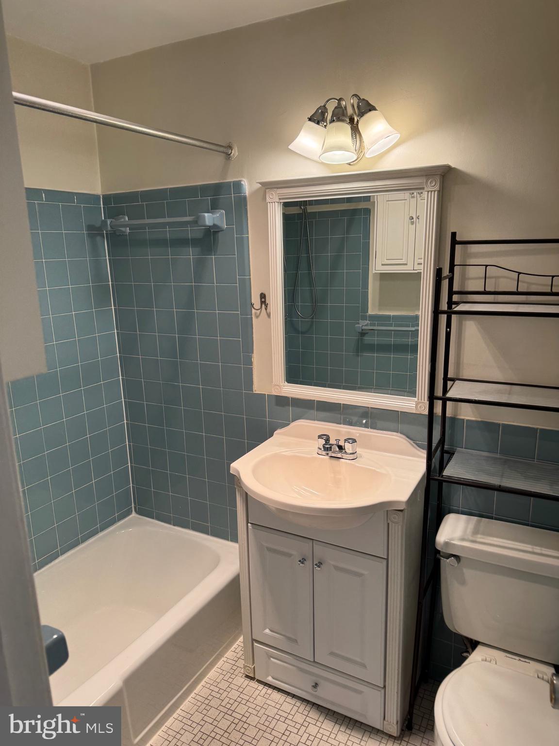CAPITOL HILL - Residential Lease