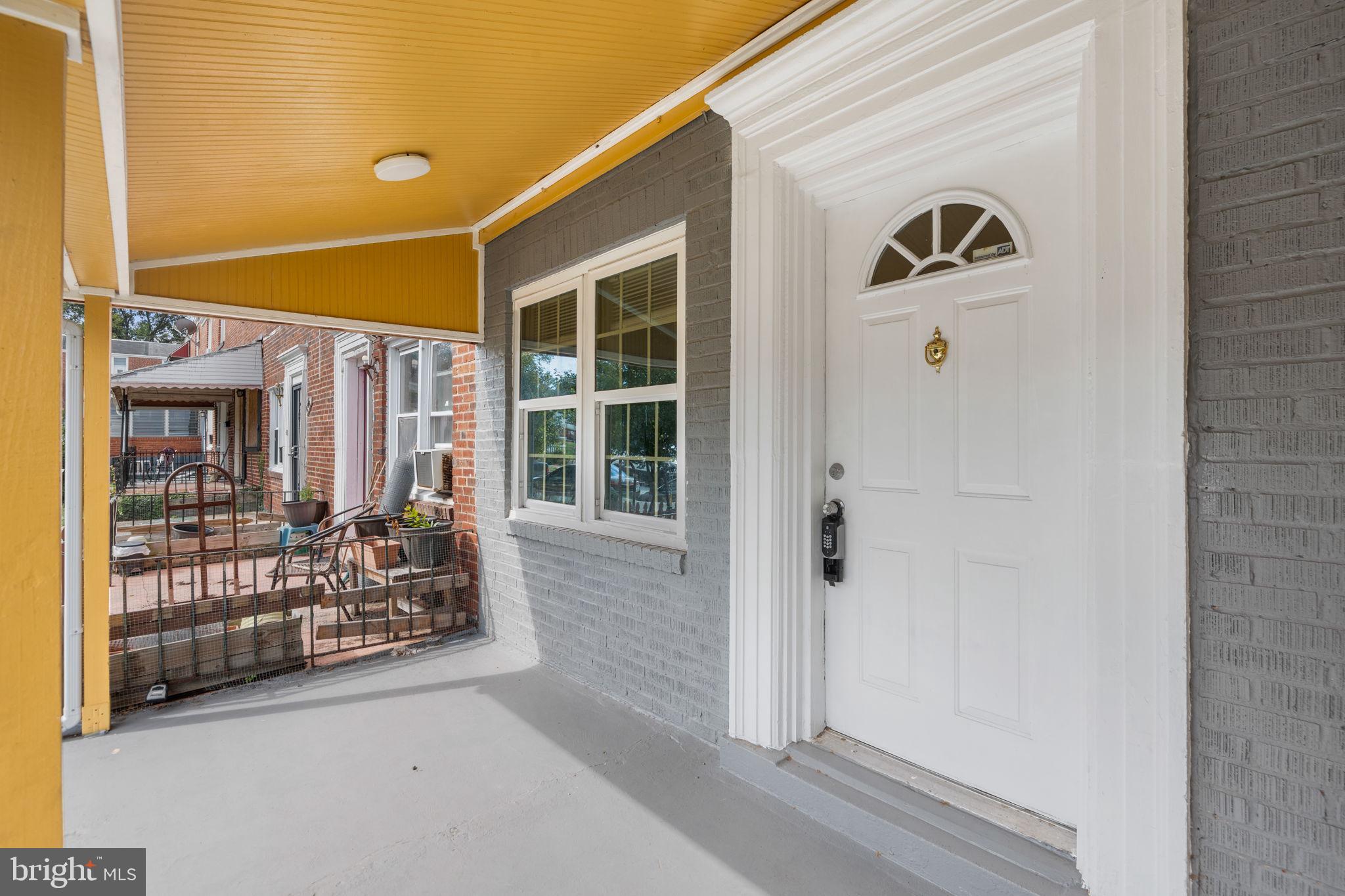 636 HILLVIEW ROAD