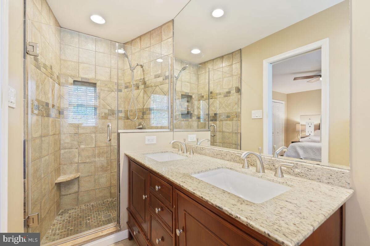 COLLEGE GARDENS - Residential