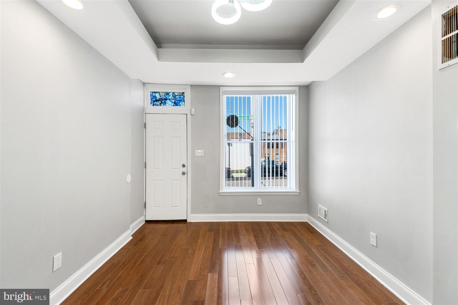 MILTON MONTFORD - Residential Lease