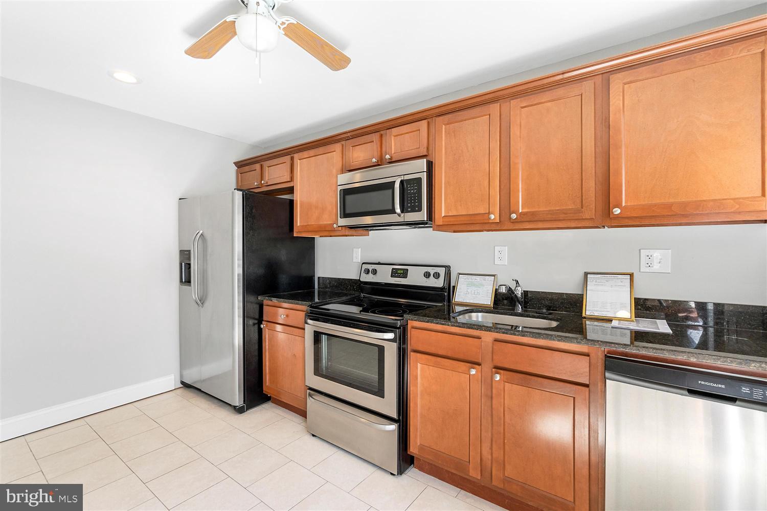 MILTON MONTFORD - Residential Lease