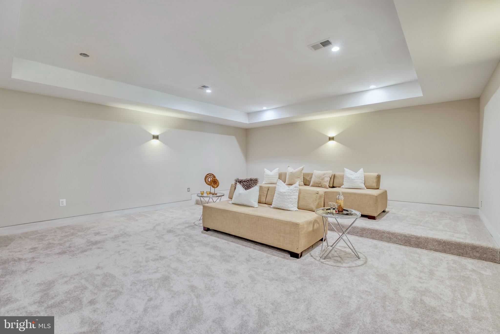 CHESTERBROOK WOODS - Residential