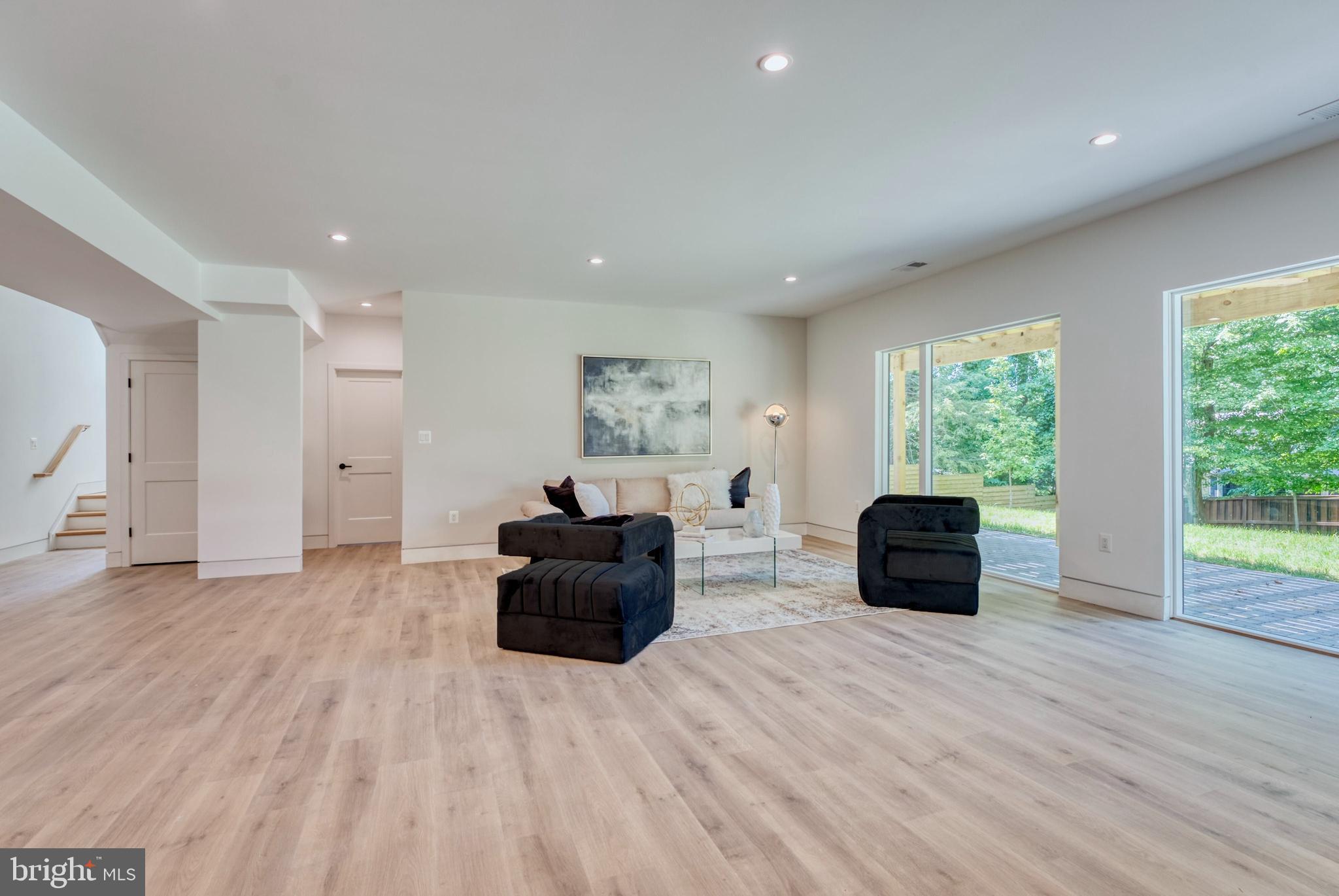 CHESTERBROOK WOODS - Residential