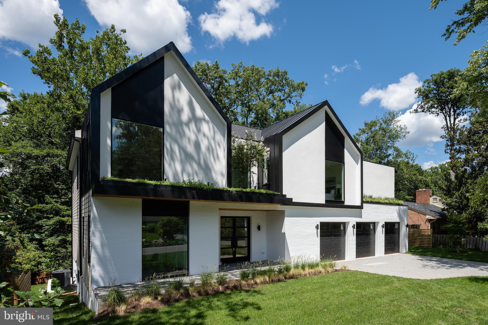 CHESTERBROOK WOODS - Residential