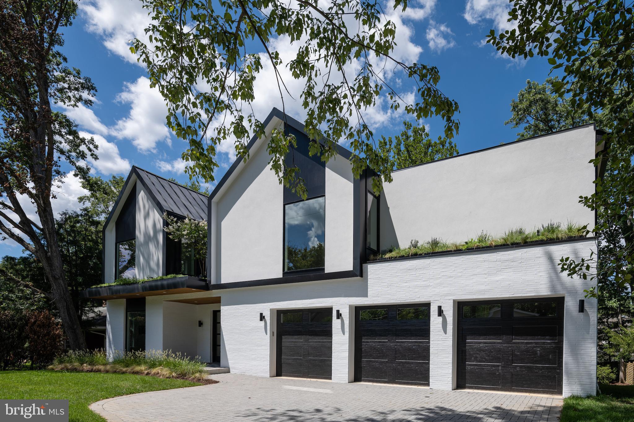 CHESTERBROOK WOODS - Residential