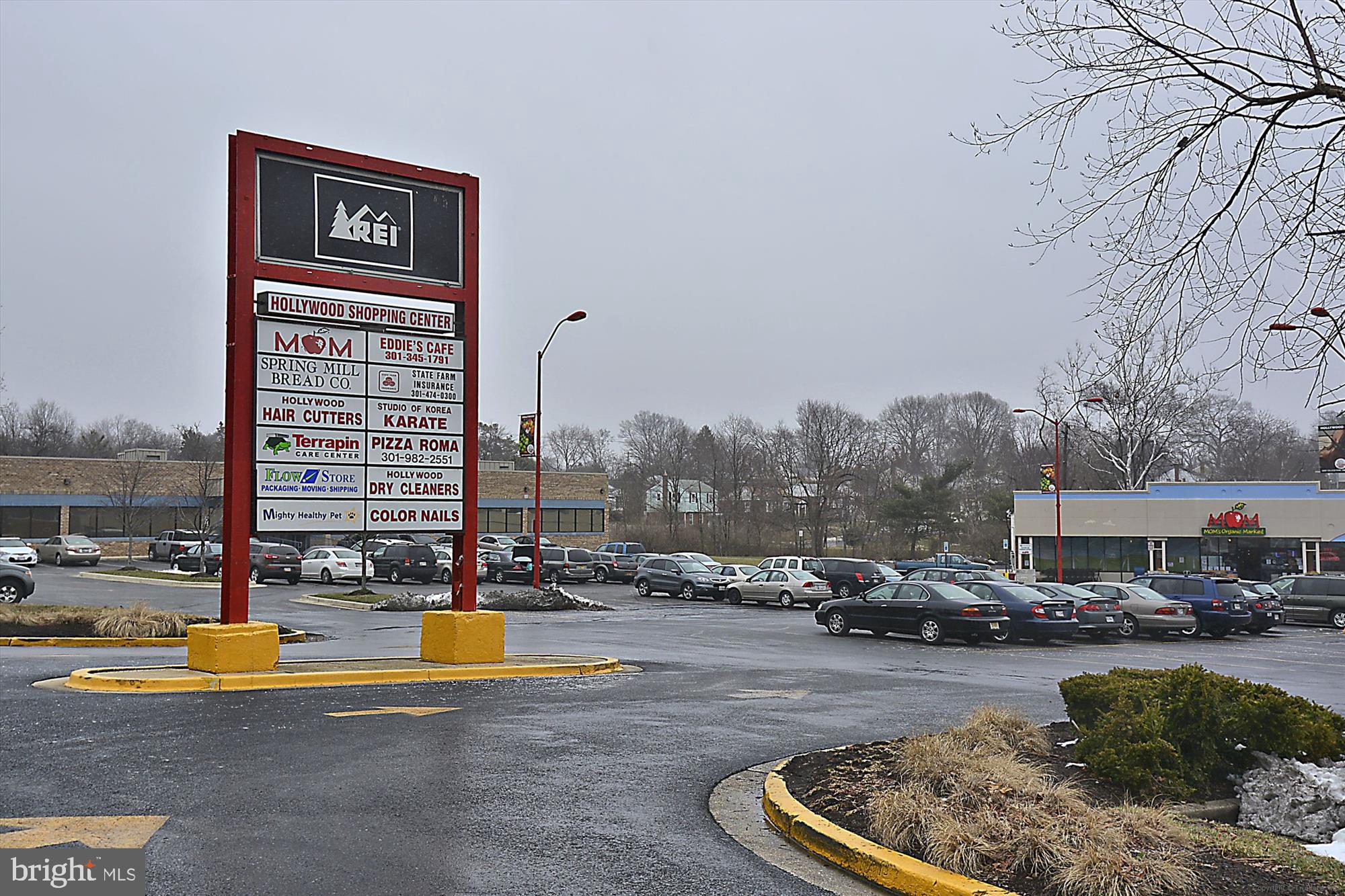 COLLEGE PARK ESTATES - Residential