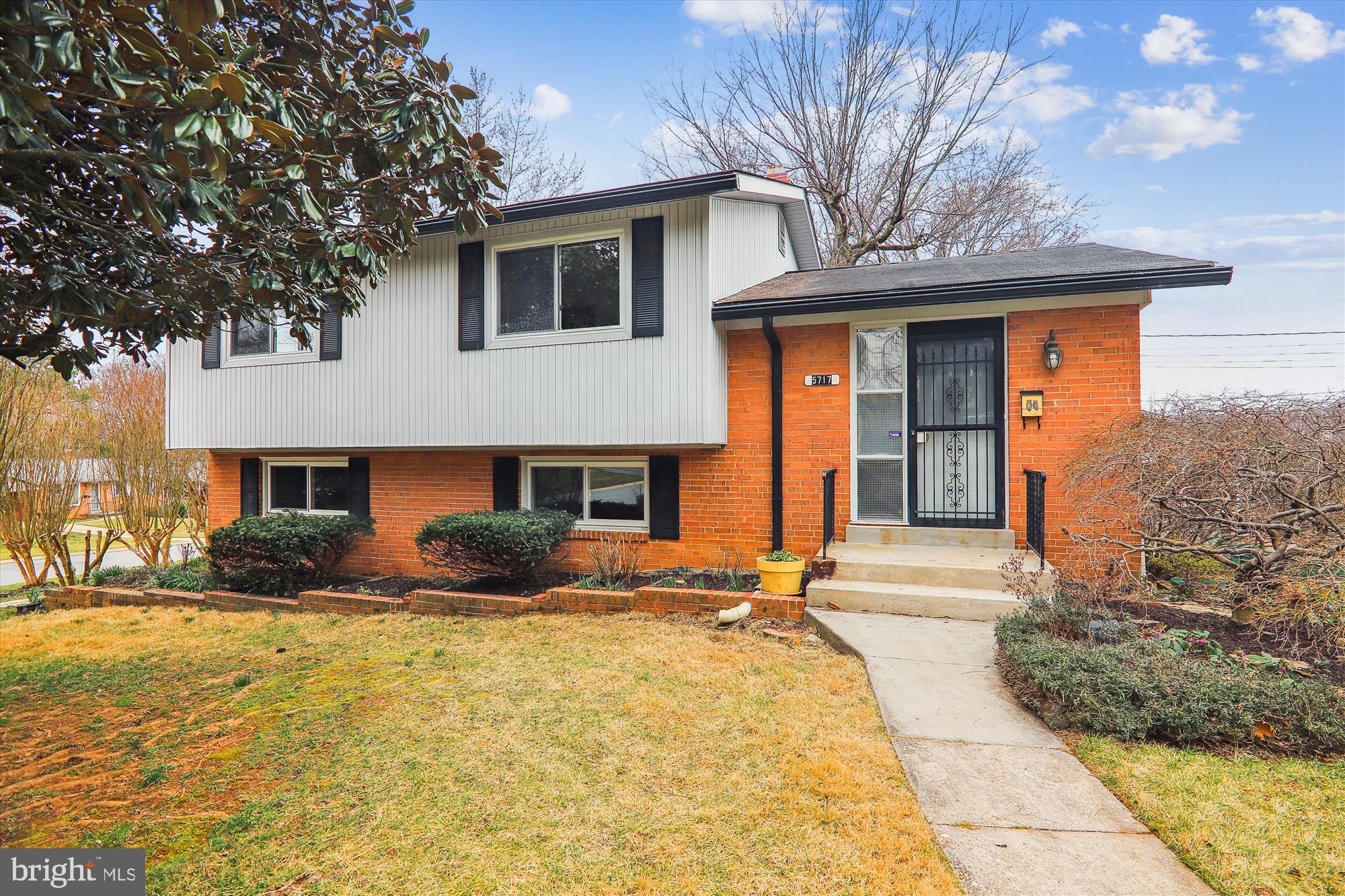 COLLEGE PARK ESTATES - Residential